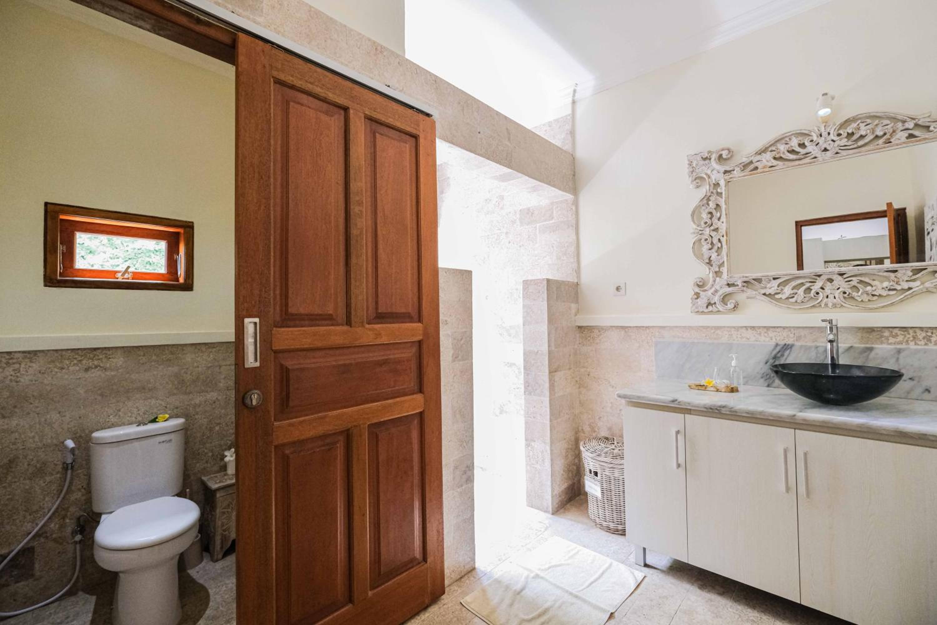 Three-Bedroom Villa - Photo 27