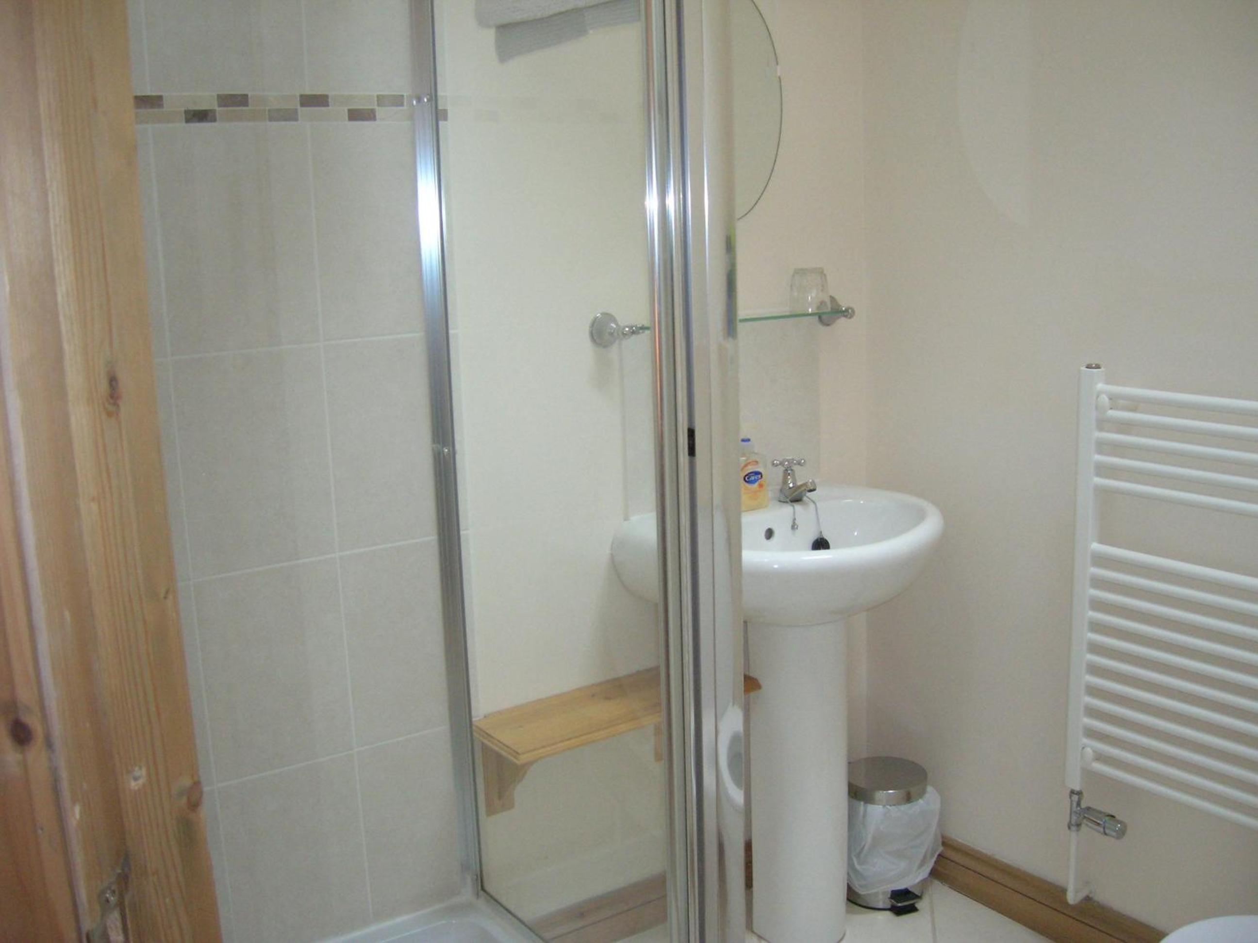 Quadruple Room with Shower photo 2