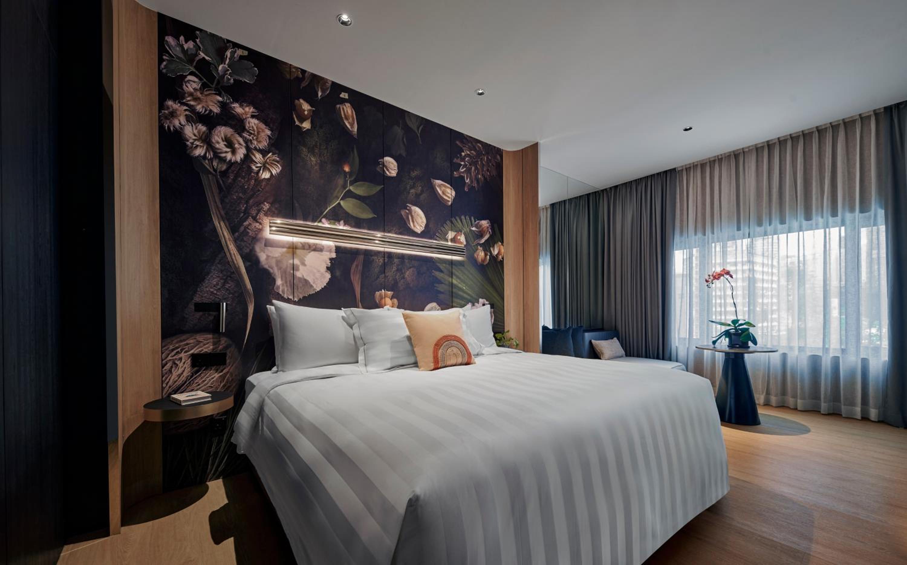 Family Fun Stay Vacation - Signature Family Suite