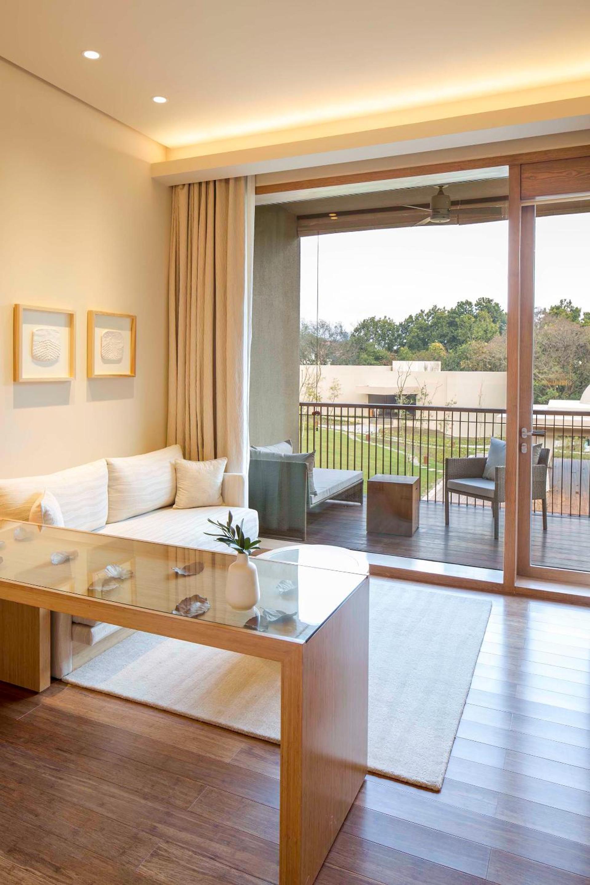 Garden Room with airport transfers, one wellness session daily and one wellness consultation during the stay