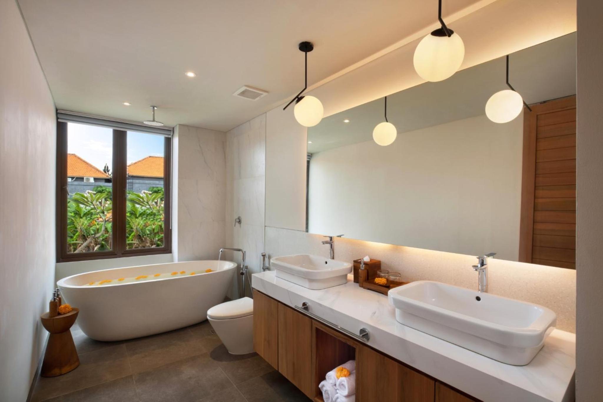 Grand 2 Bedroom Villa with Private Pool - Photo 11
