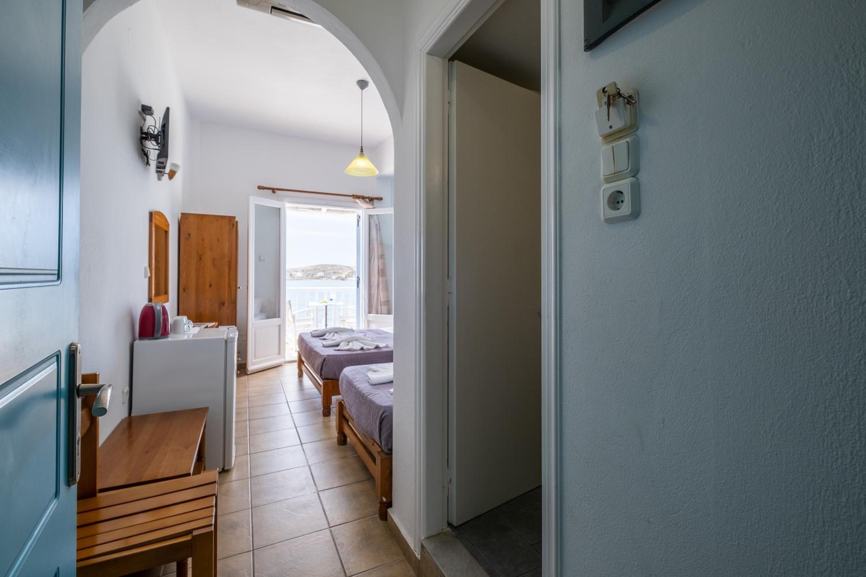 Triple Room with Balcony and Sea View photo 2
