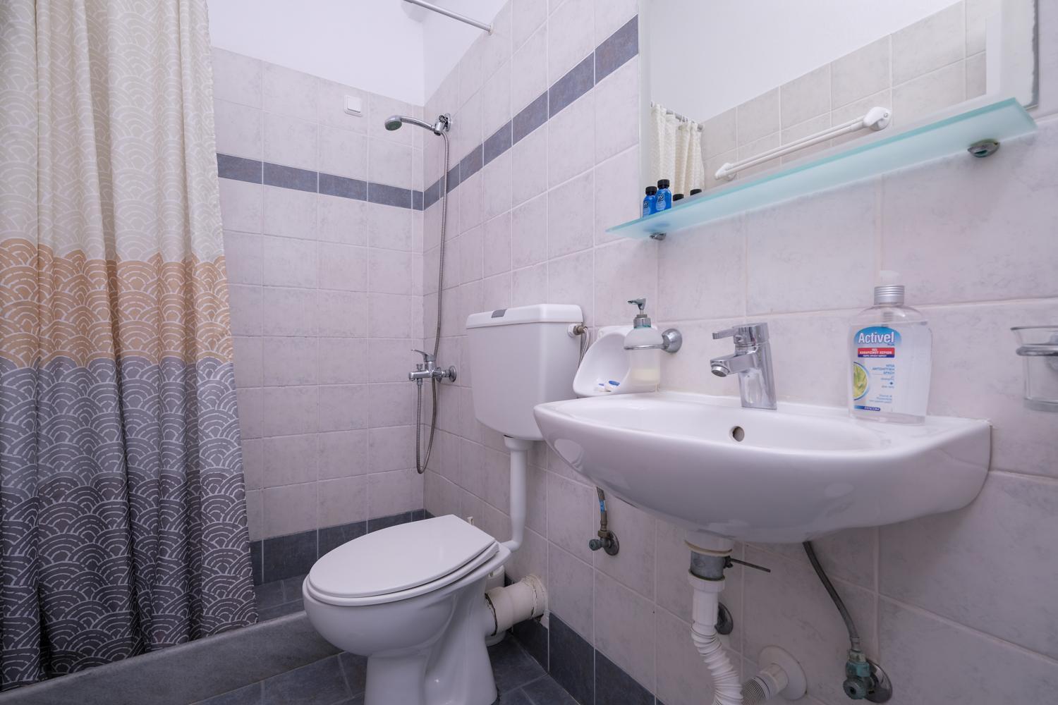 Double Room with Balcony and Sea View photo 3