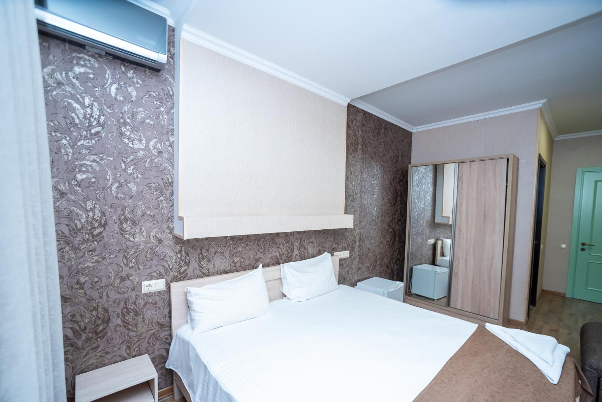 Standard Double Room photo 2