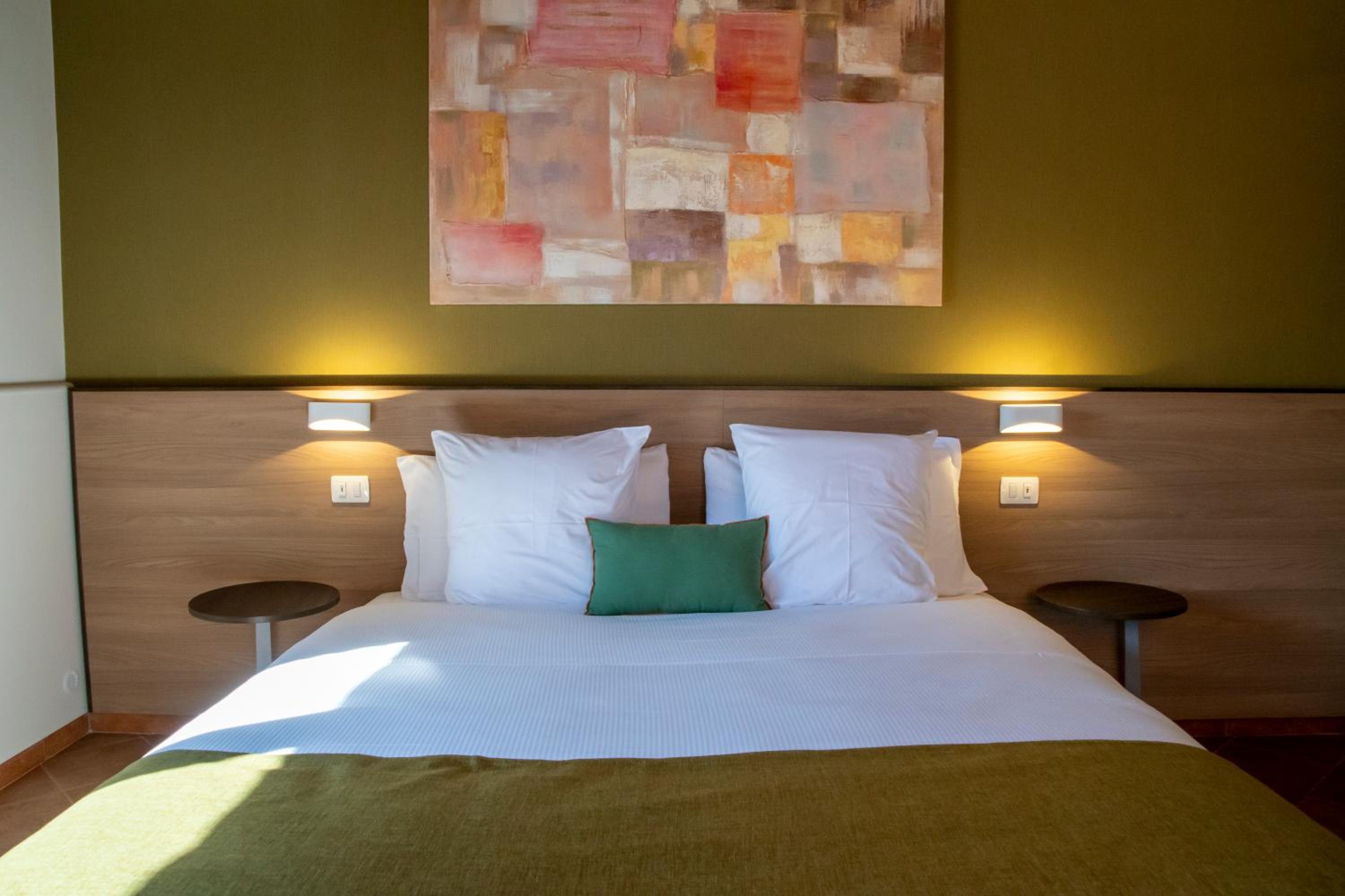 Deluxe Double or Twin Room photo 1