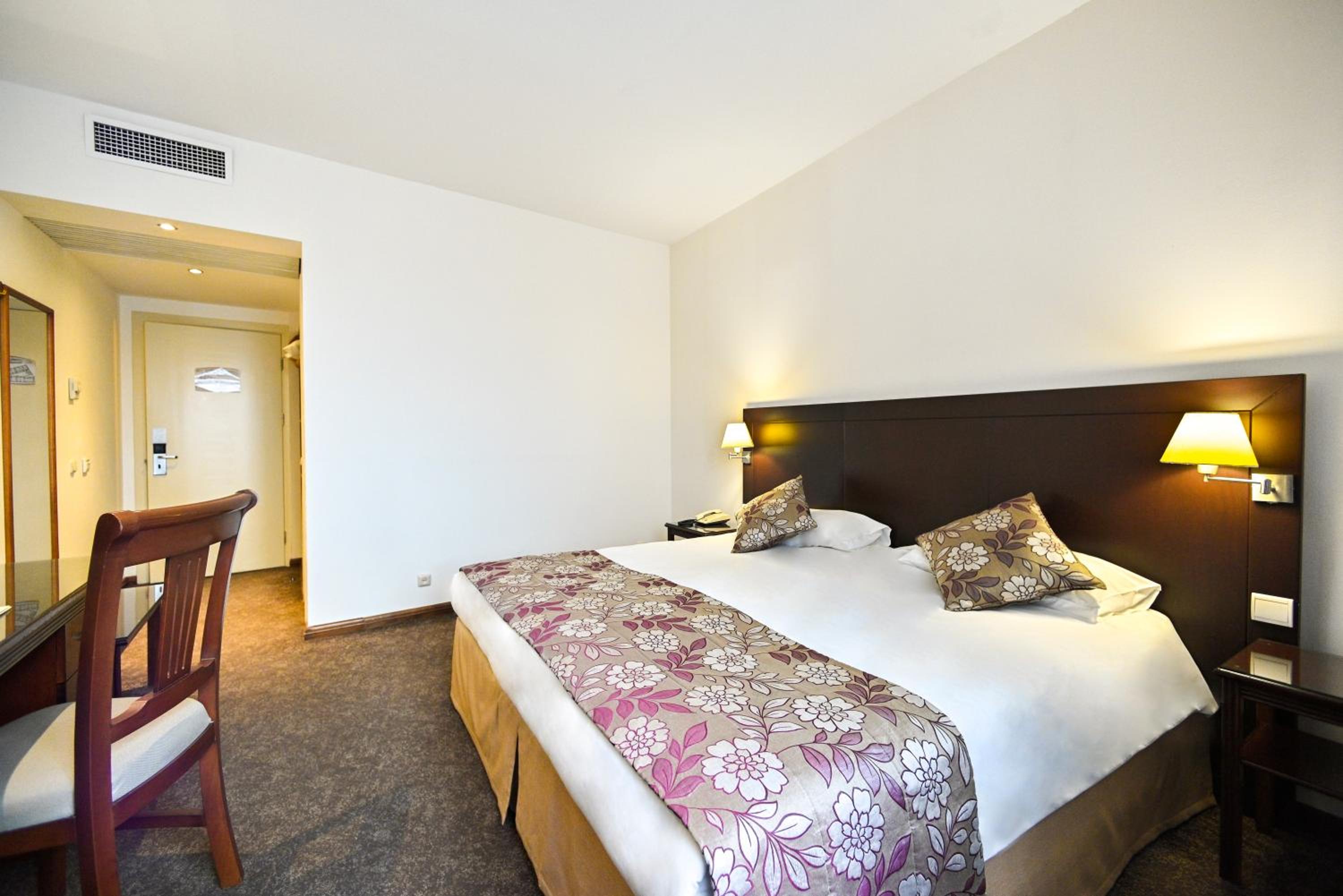 Standard Double Room photo 2