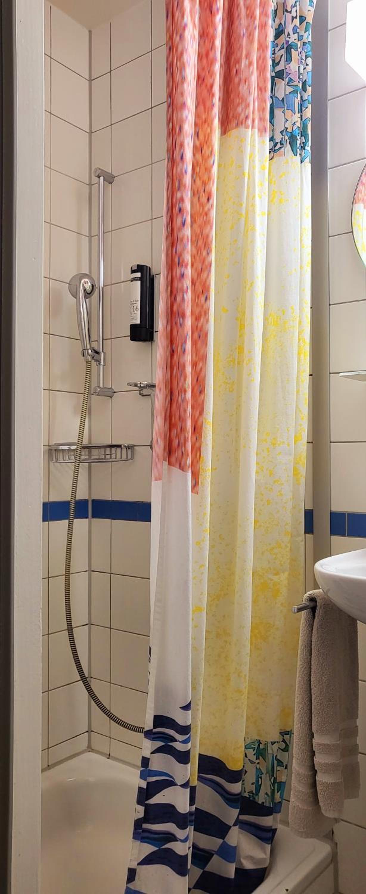 Budget Double Room - Photo 2