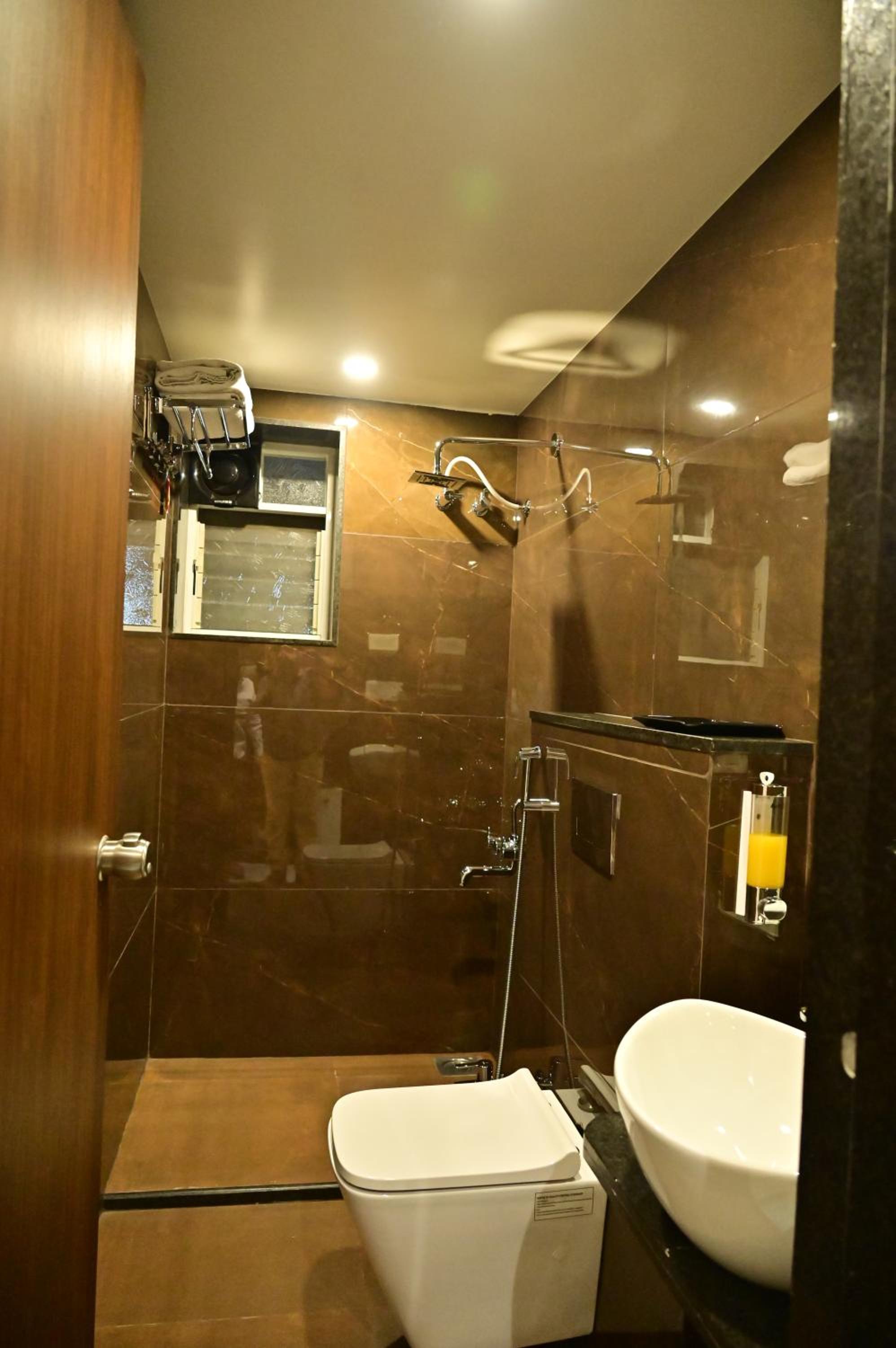 Deluxe Double Room - Photo 5