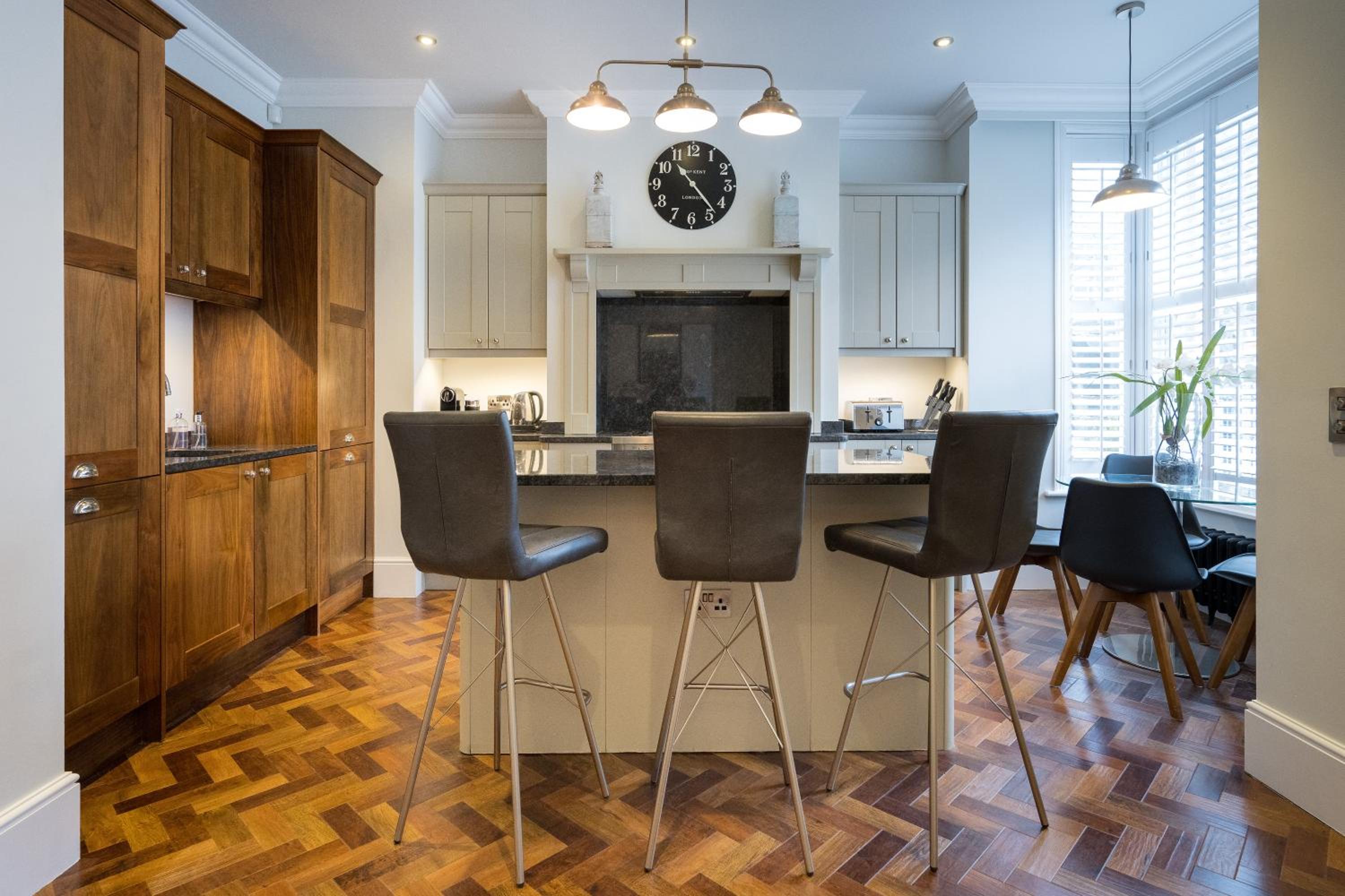 Luxury Two-Bedroom Apartment - Carlingford photo 3