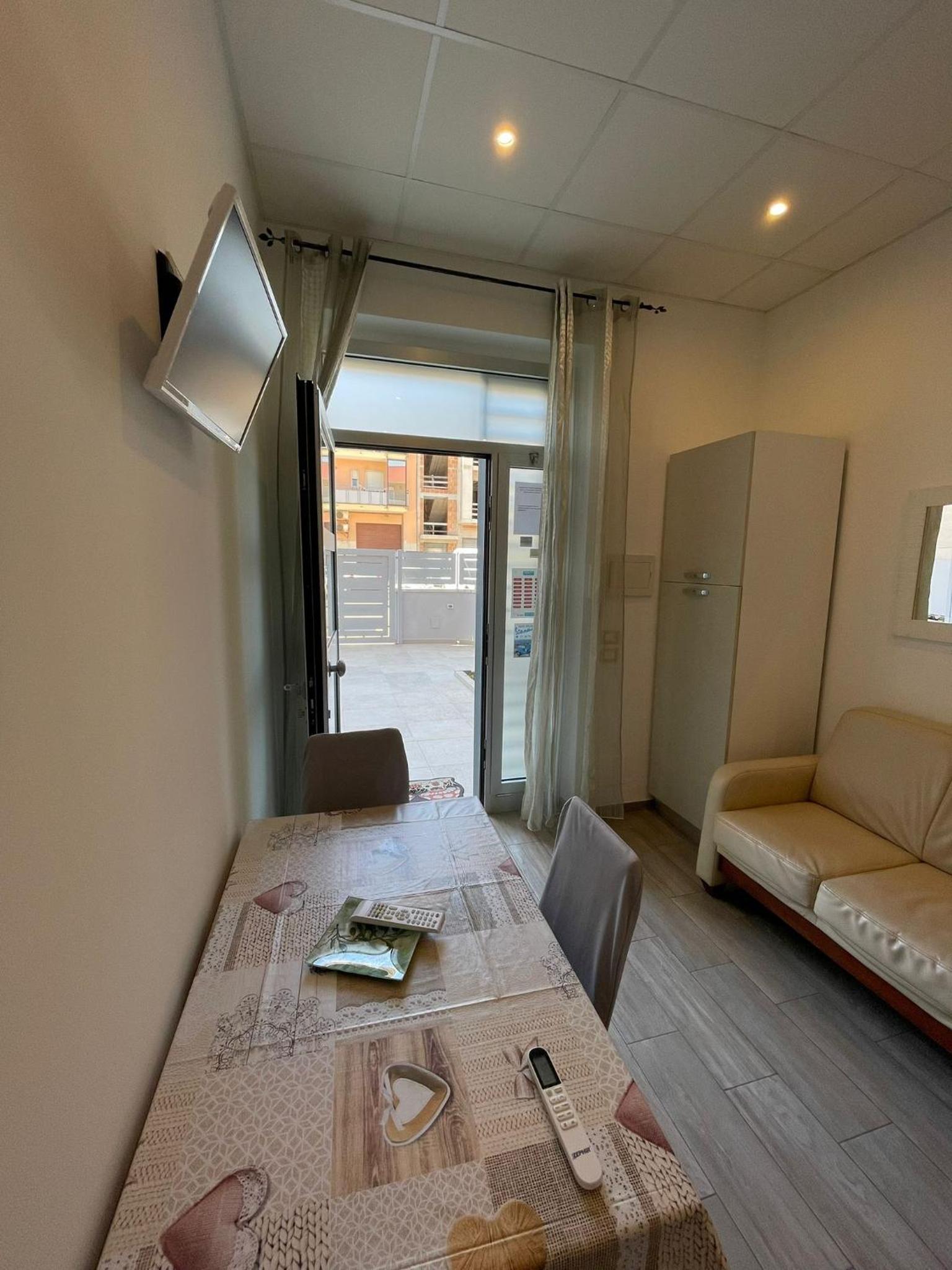 Apartment - Ground Floor photo 2