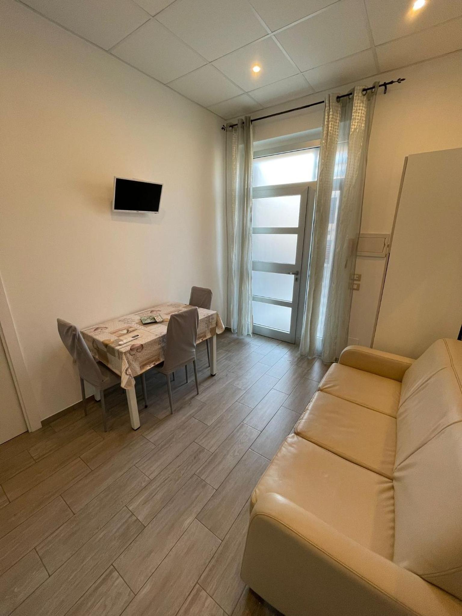 Apartment - Ground Floor photo 3