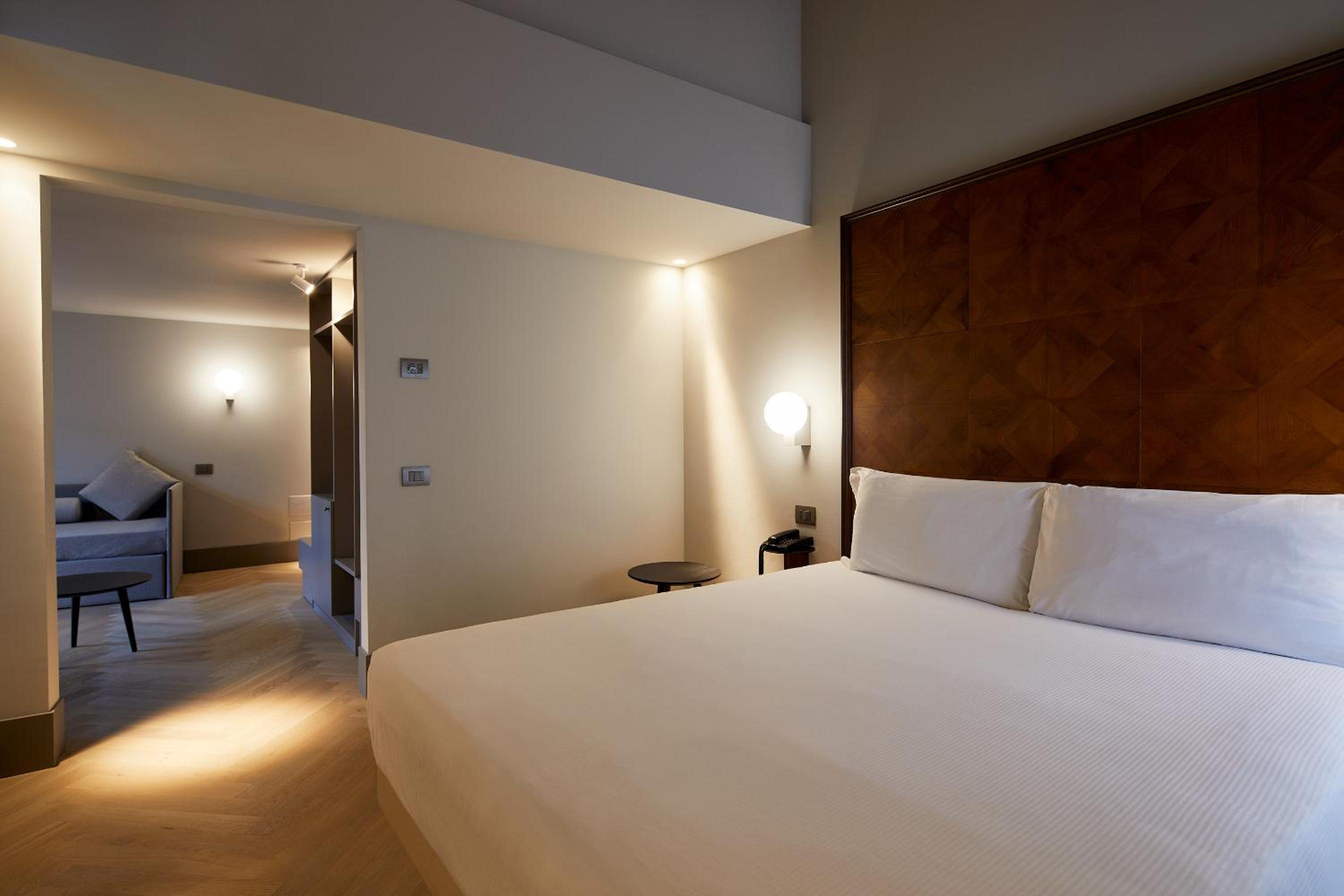 Superior Triple Room photo 3