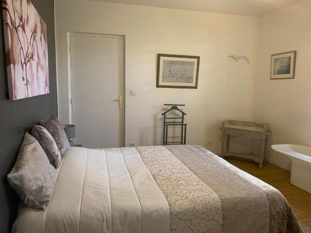 Double Room with Garden View photo 3
