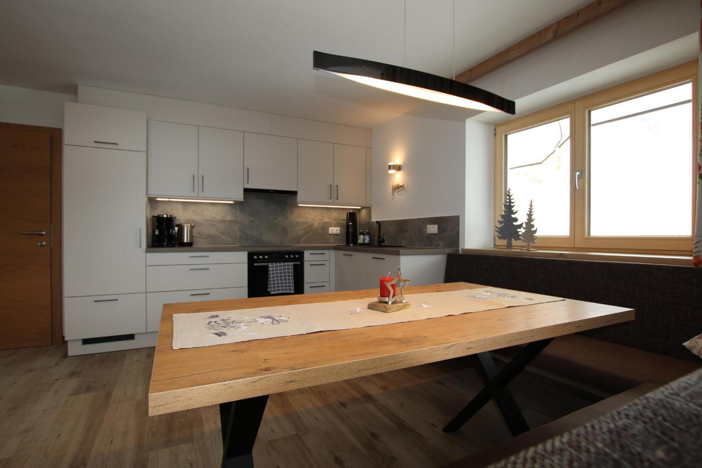 Apartment photo 2