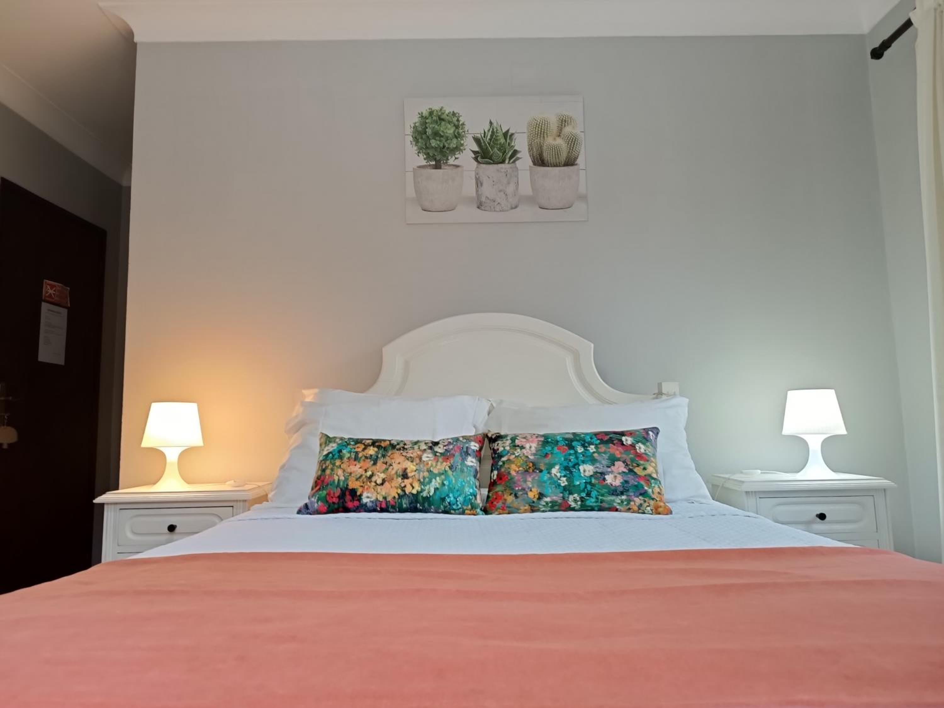 Double Room - Photo 8