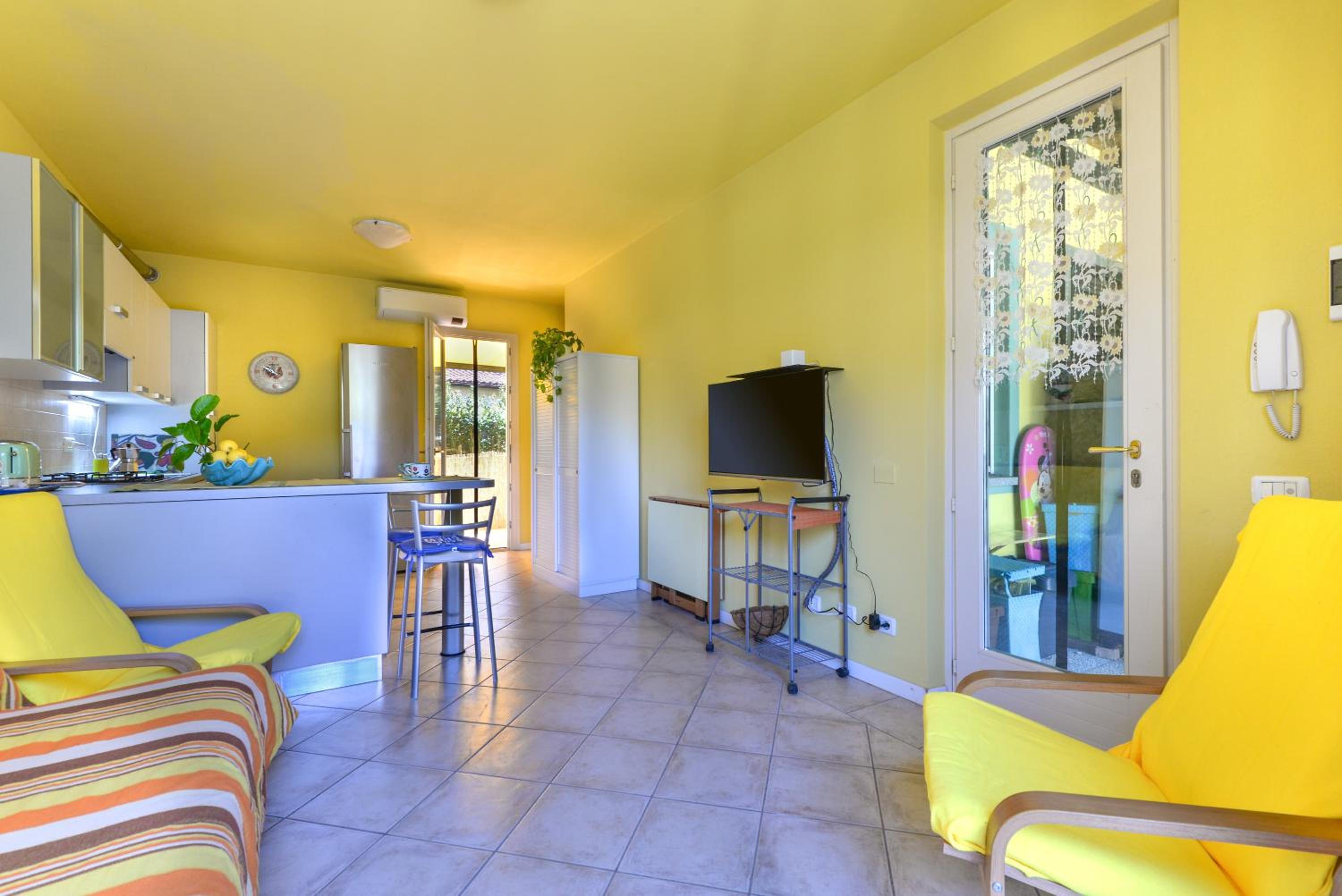 One-Bedroom Apartment with Garden View photo 1