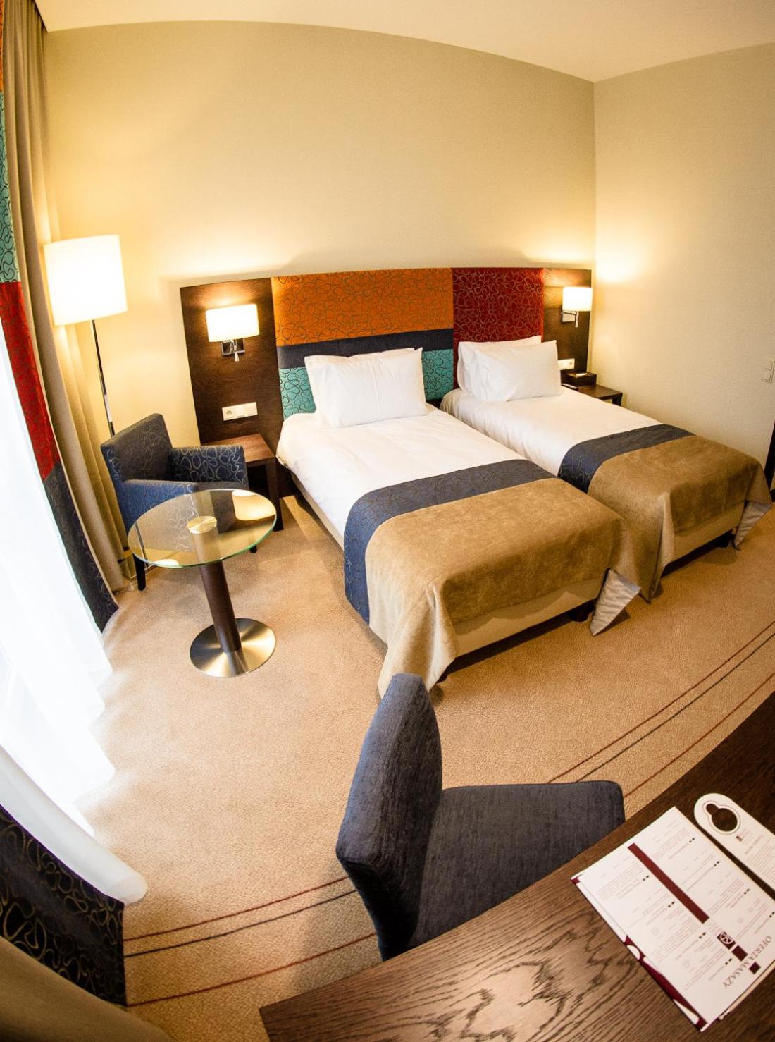Twin Room - Photo 7