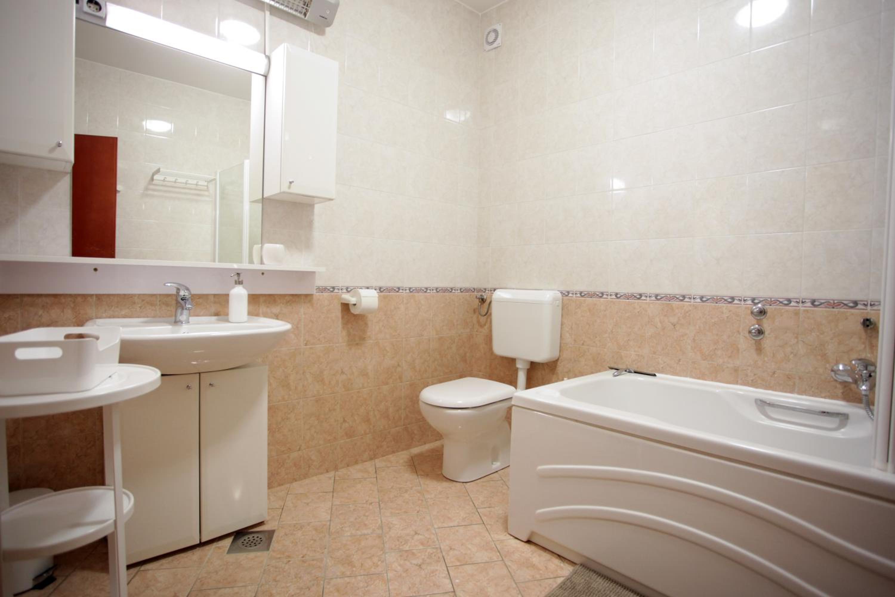 Two-Bedroom Apartment - Photo 4