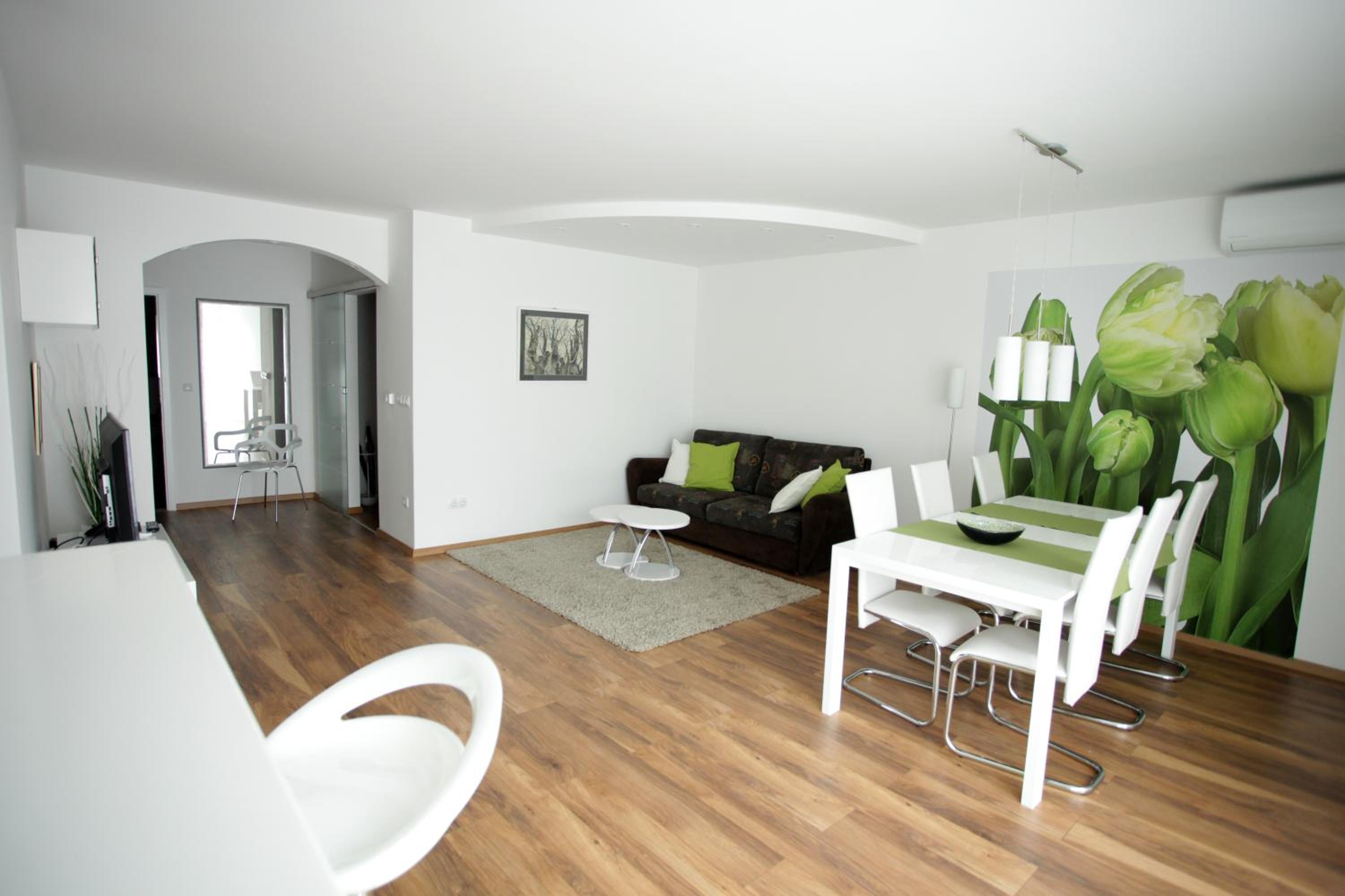 Three-Bedroom Apartment - Photo 16