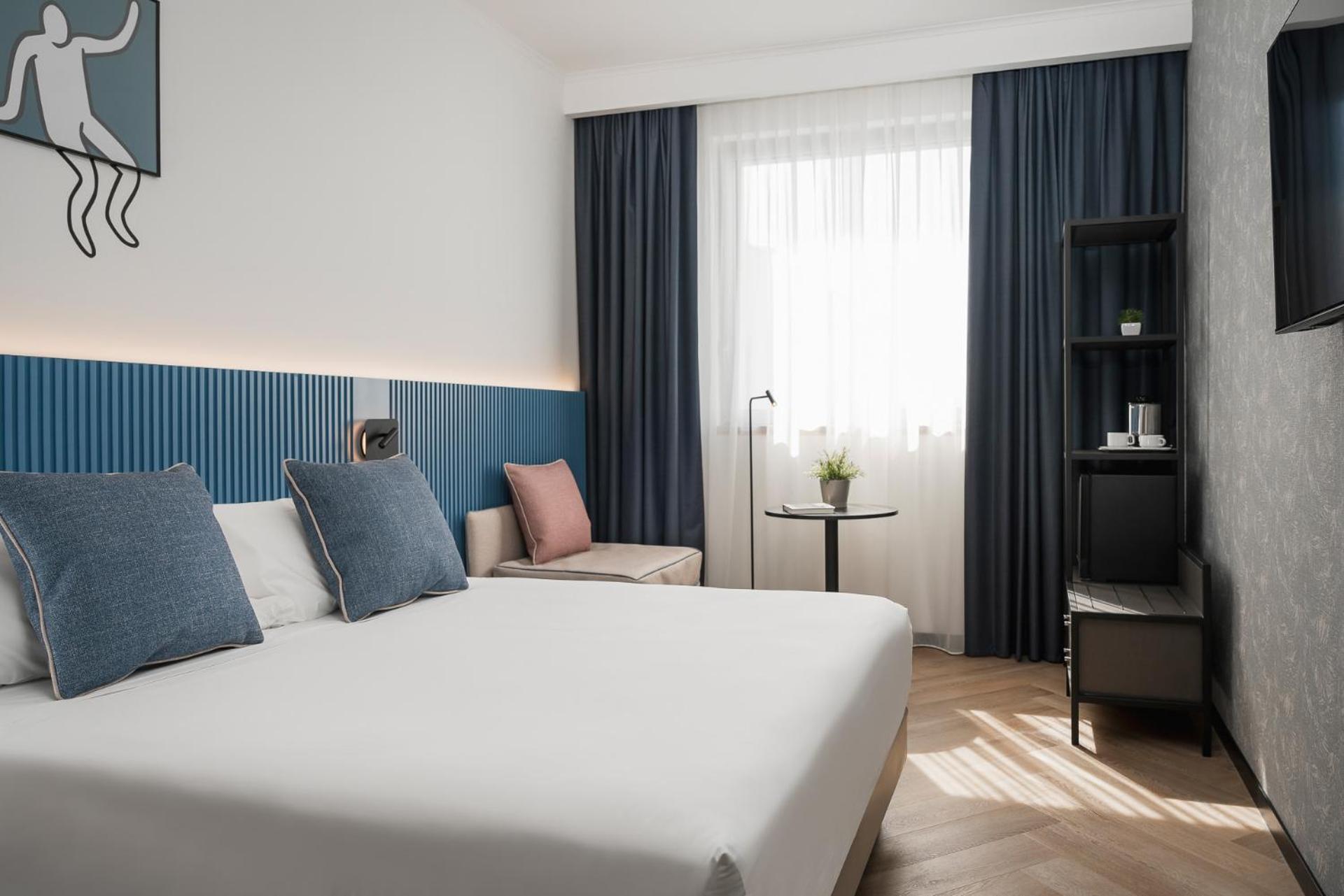 Deluxe Double Room - Photo 3