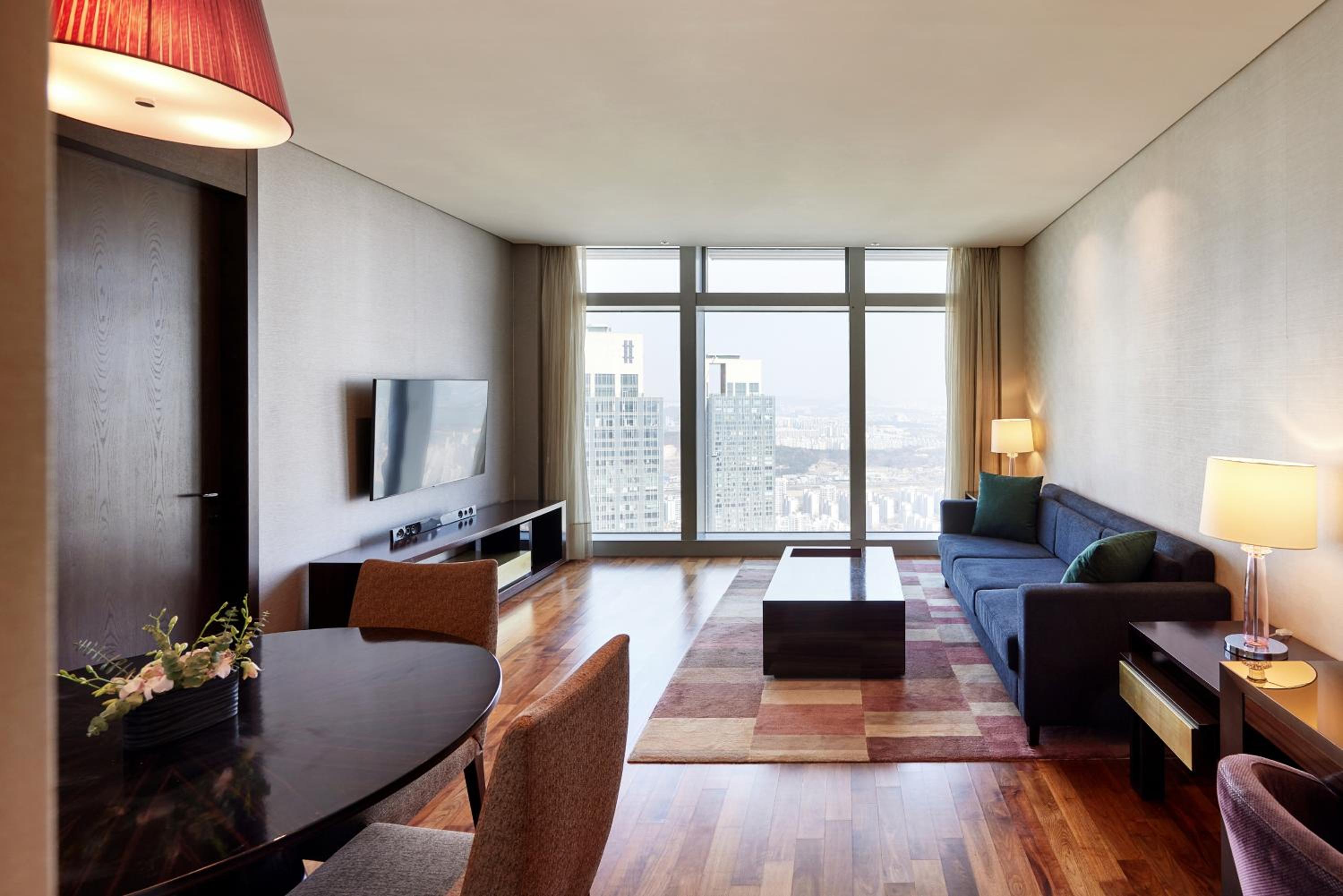 One-Bedroom Superior Double
