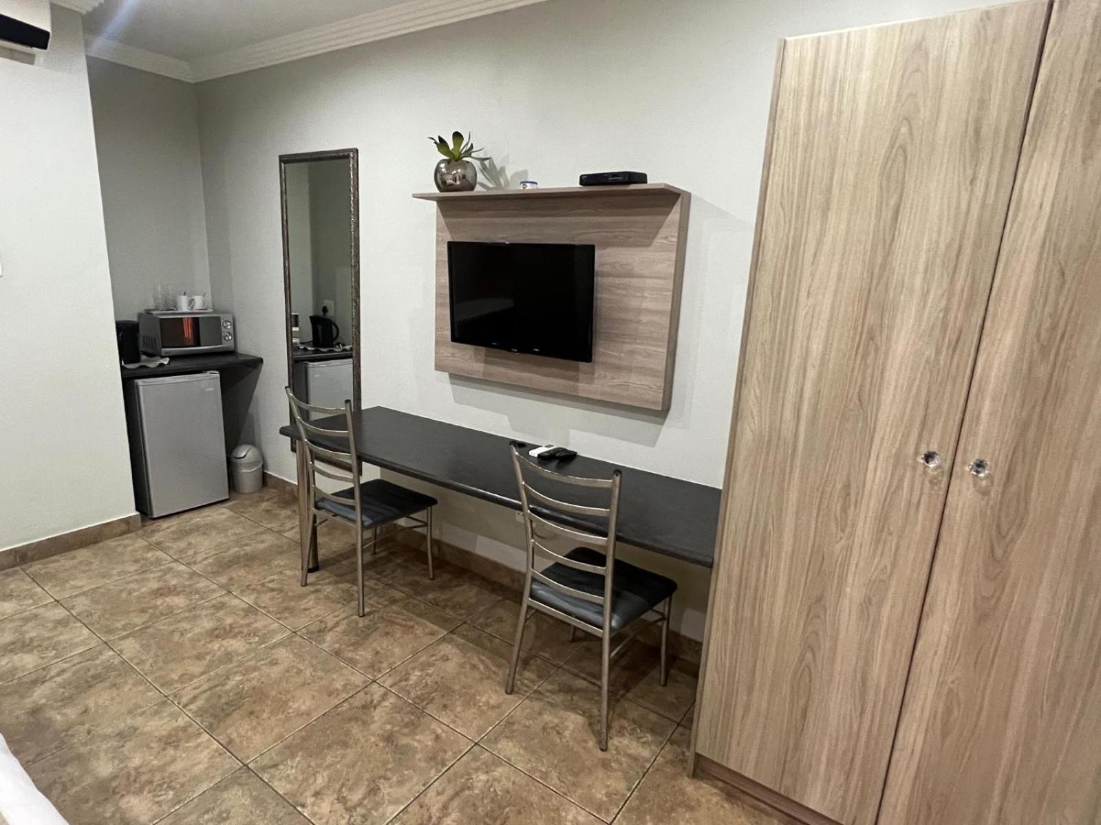 Luxury King Room