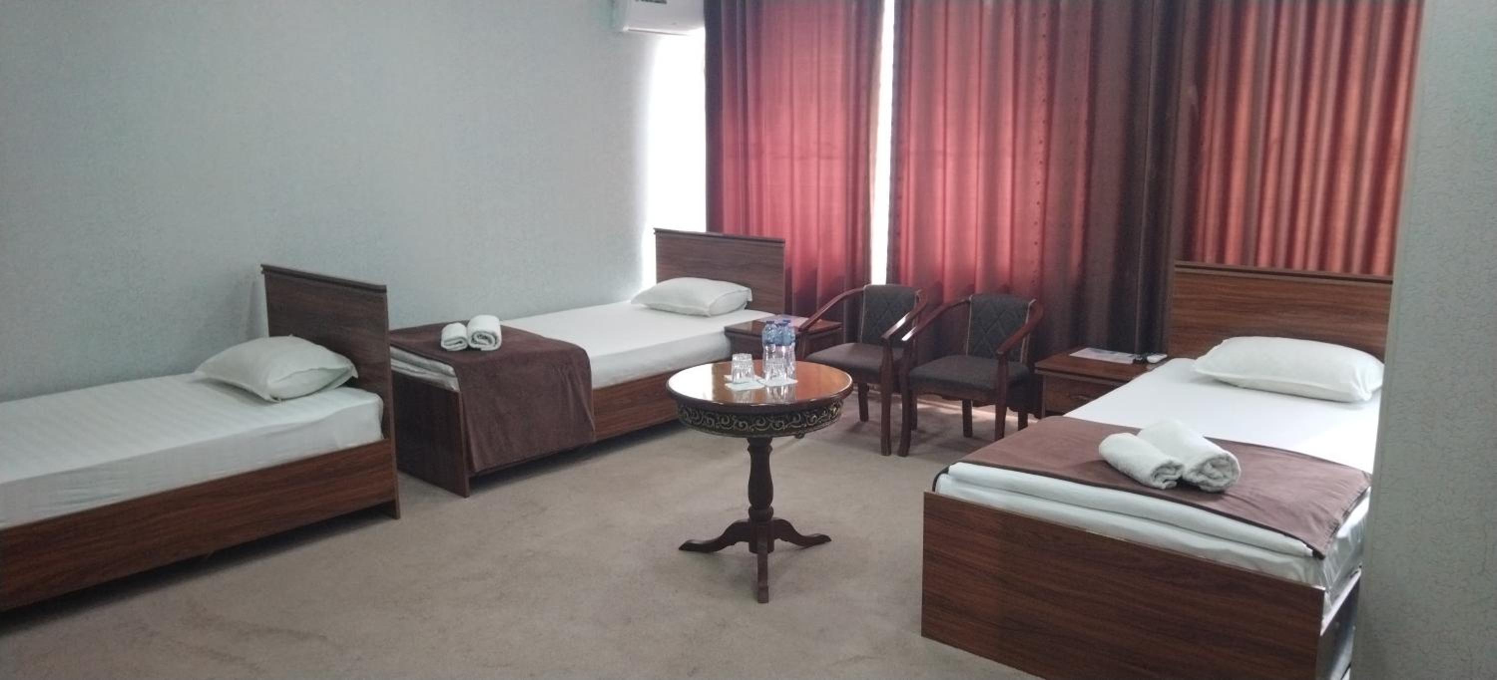 Standard Triple Room photo 2