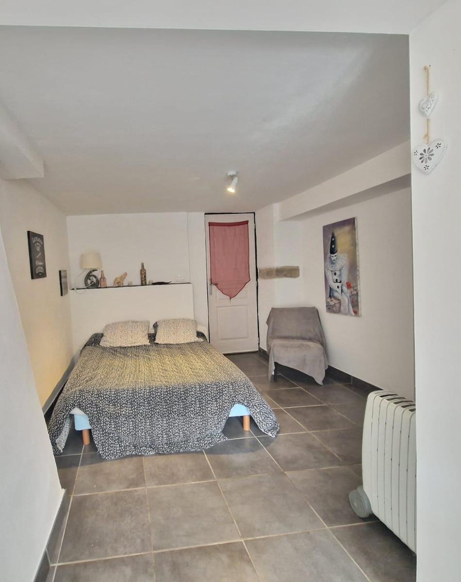 Double Room with Private Bathroom - Photo 1