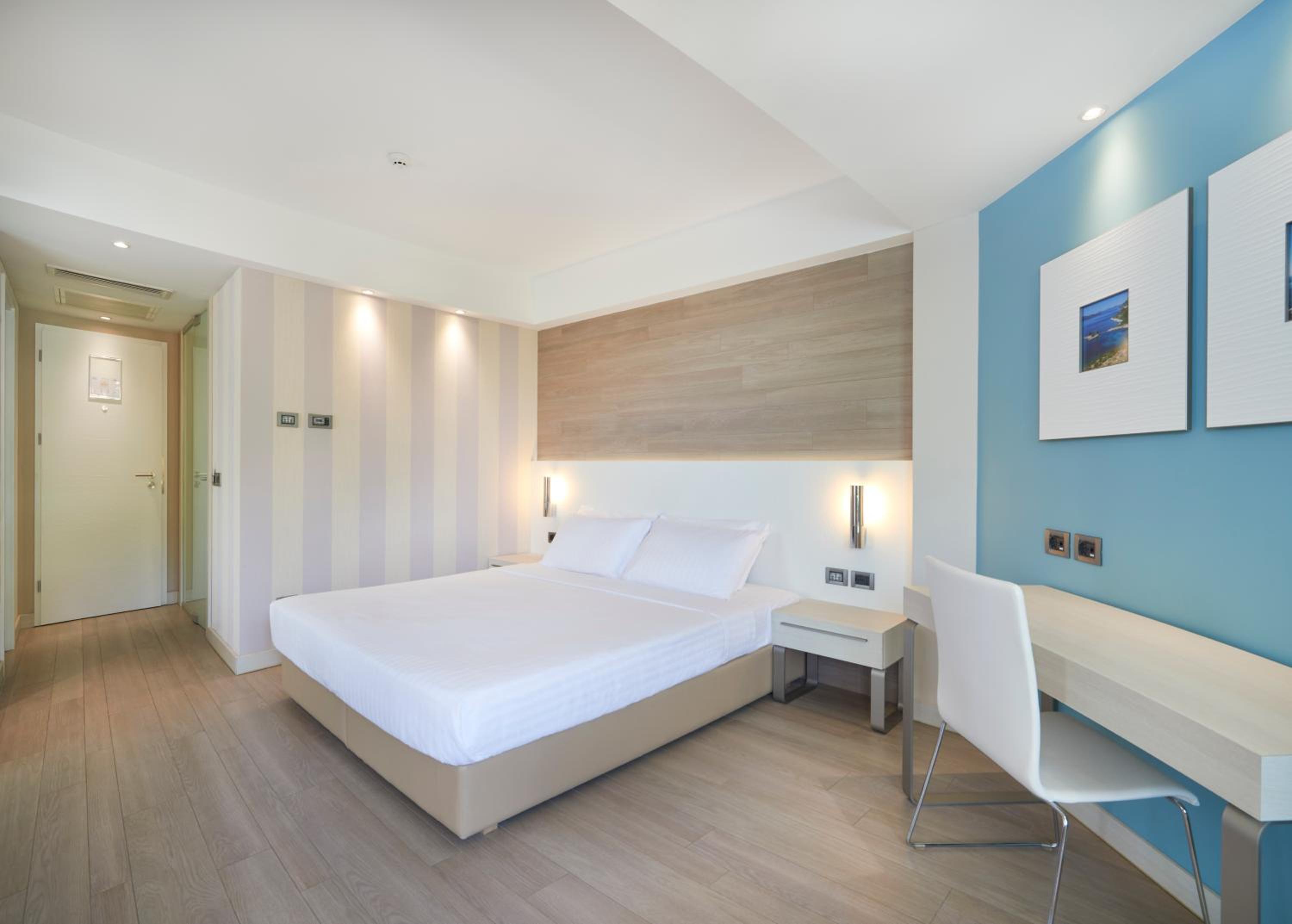 Junior Suite With Sea View photo 1