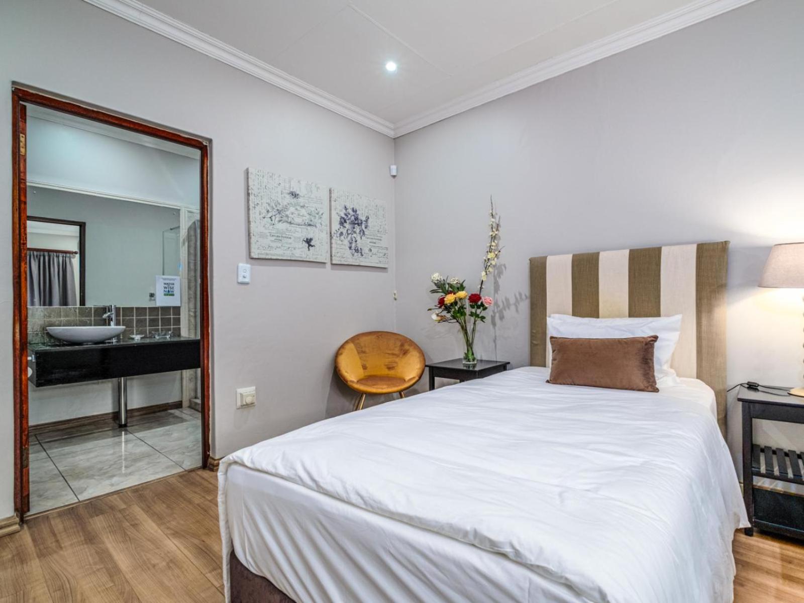 Luxury Twin Room photo 2
