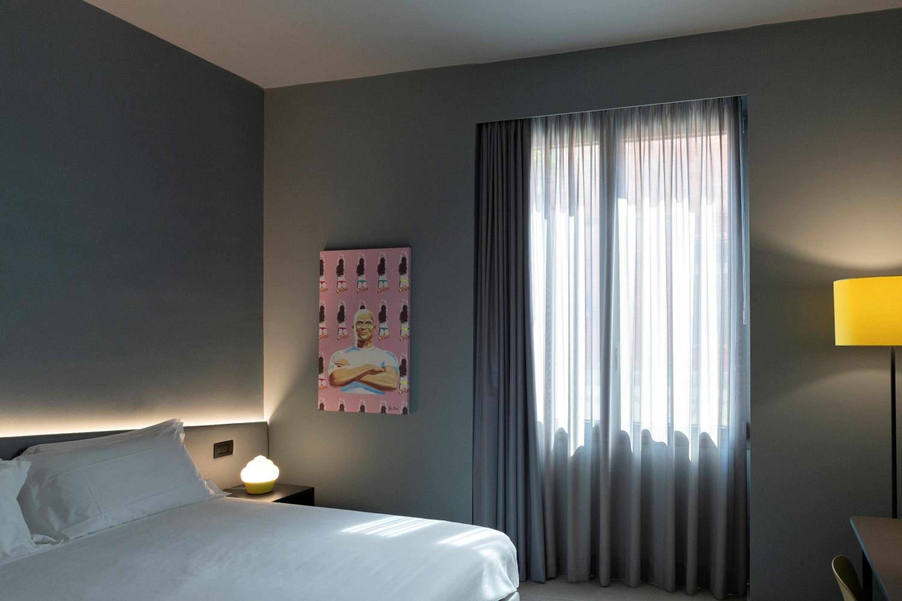 Double or Twin Room - Photo 1