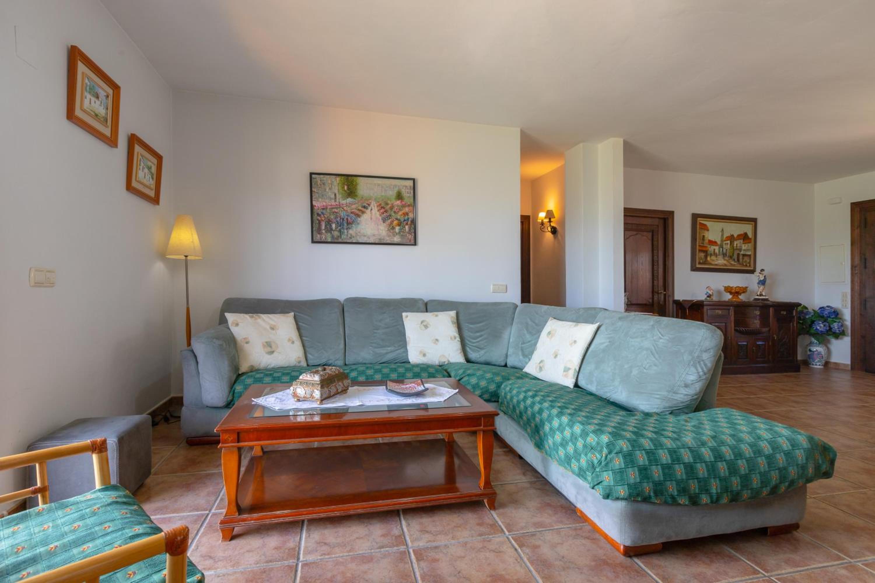 Villa de Cuatro Habitaciones