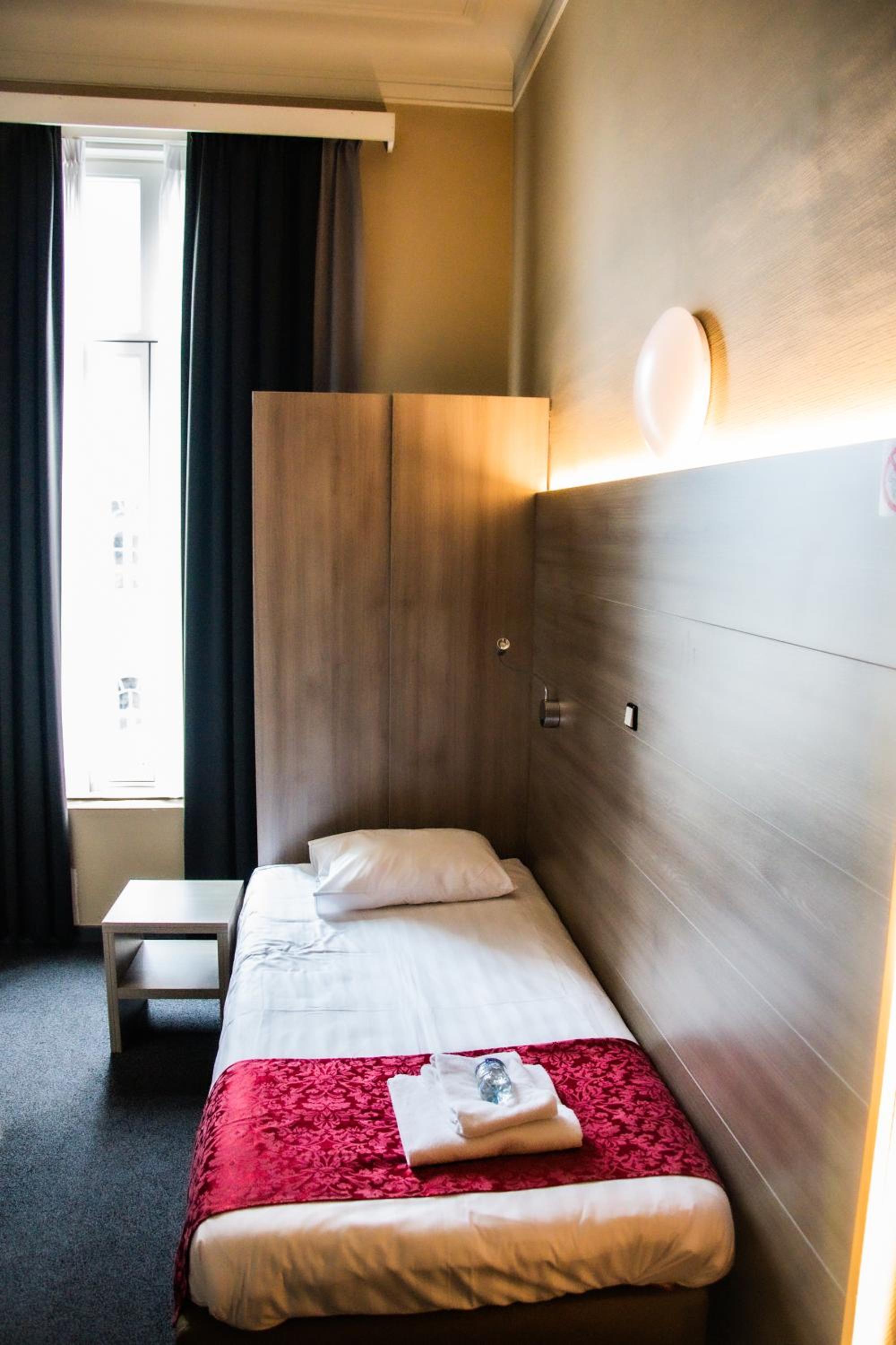 Single Room photo 1