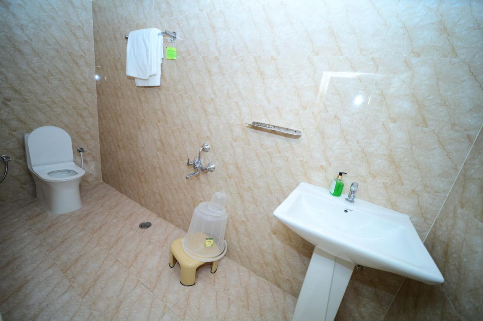 Deluxe Room - Photo 2