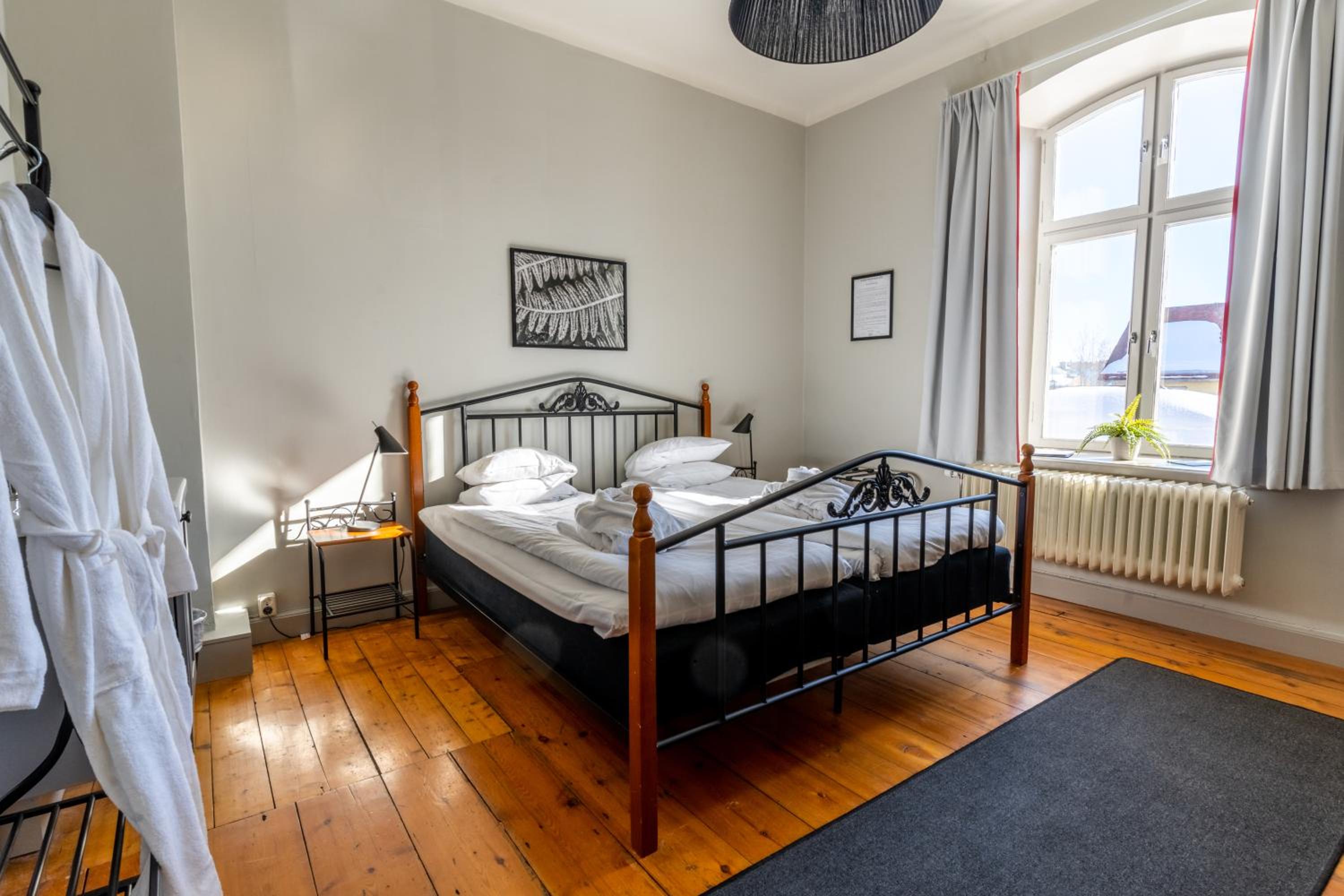 Standard Double Room with Shared Bathroom photo 1