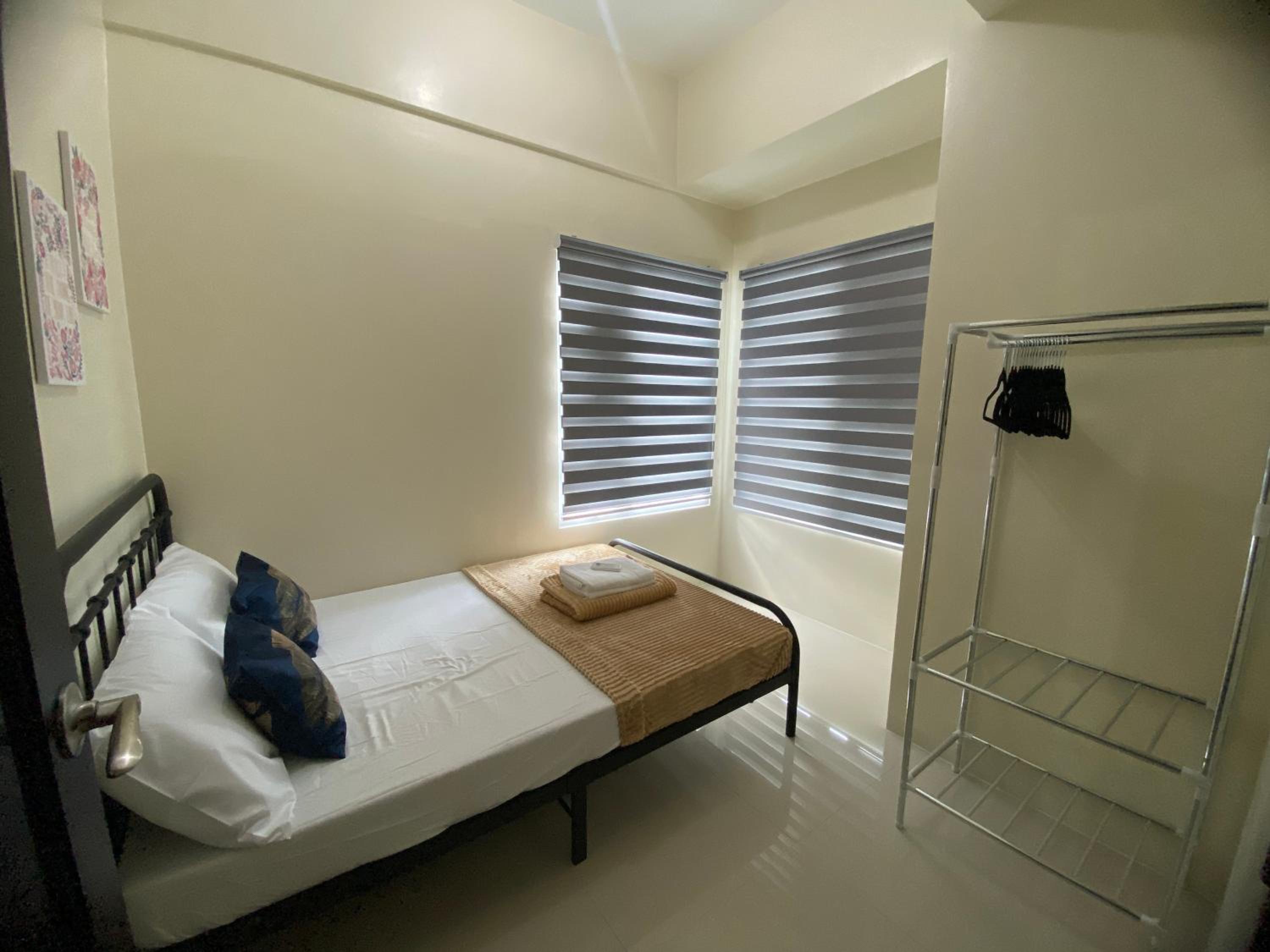 Two-Bedroom Apartment - Photo 12