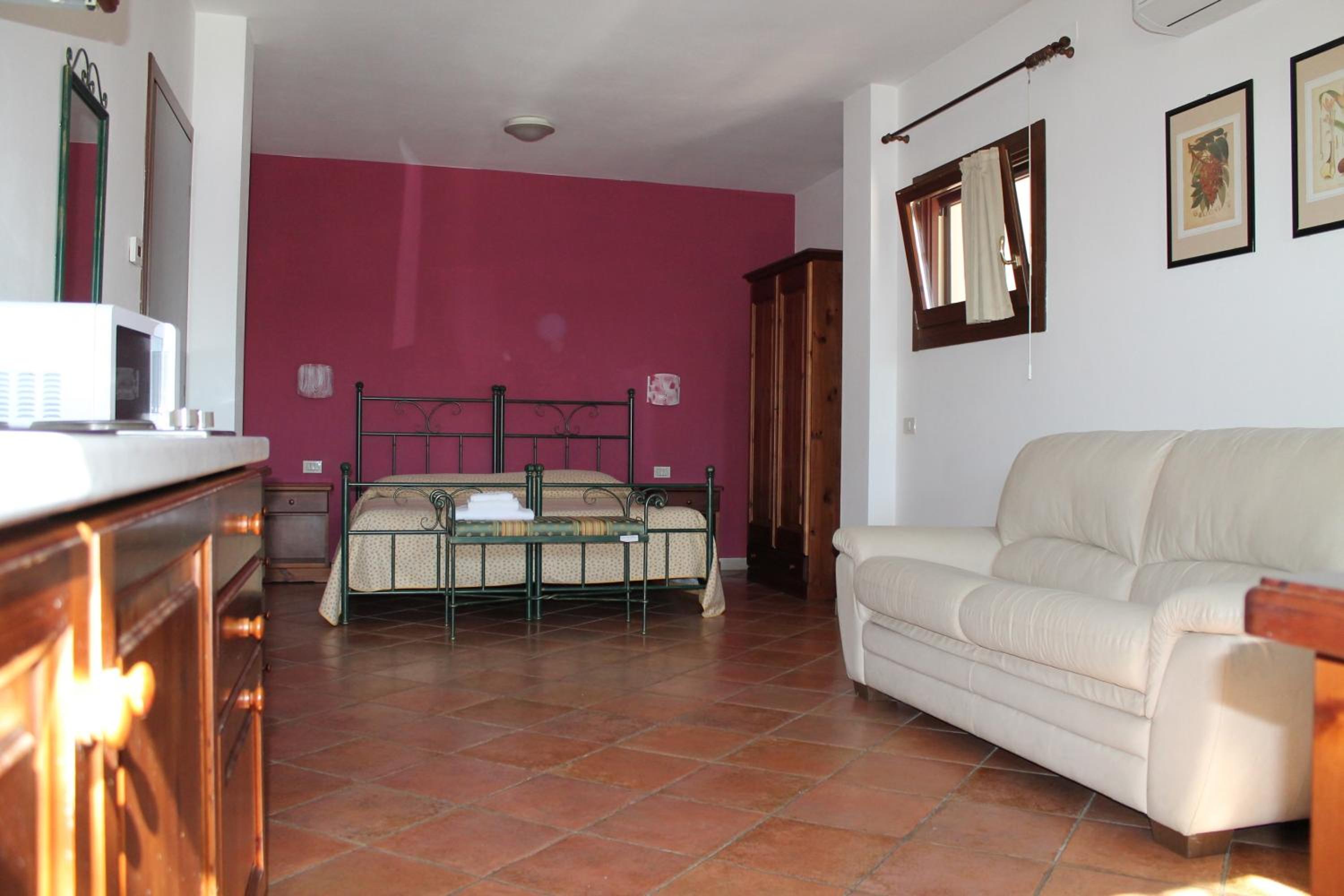 Large Double or Twin Room