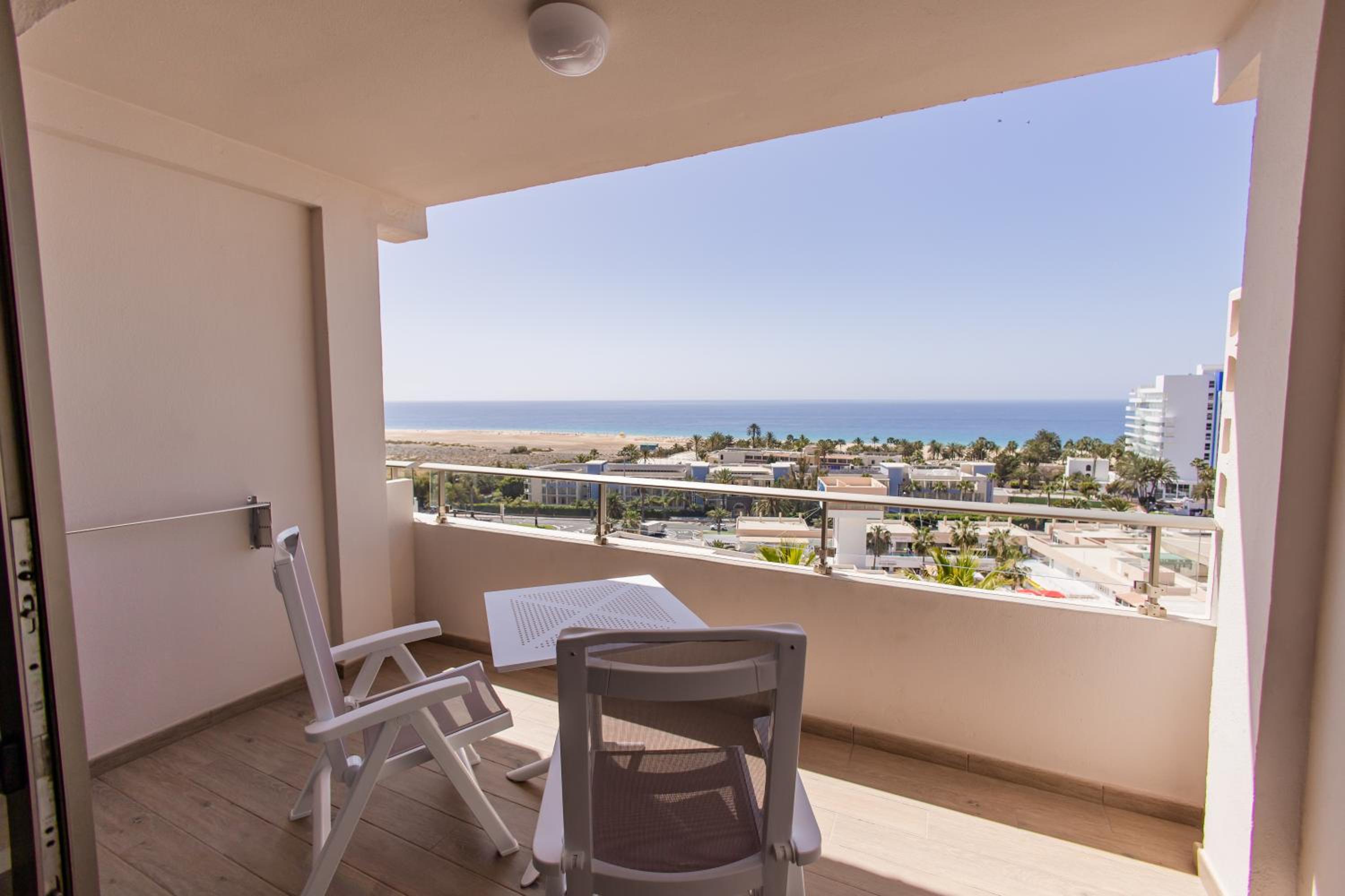 One-Bedroom Apartment With Sea View (1 Adult) - Photo 2