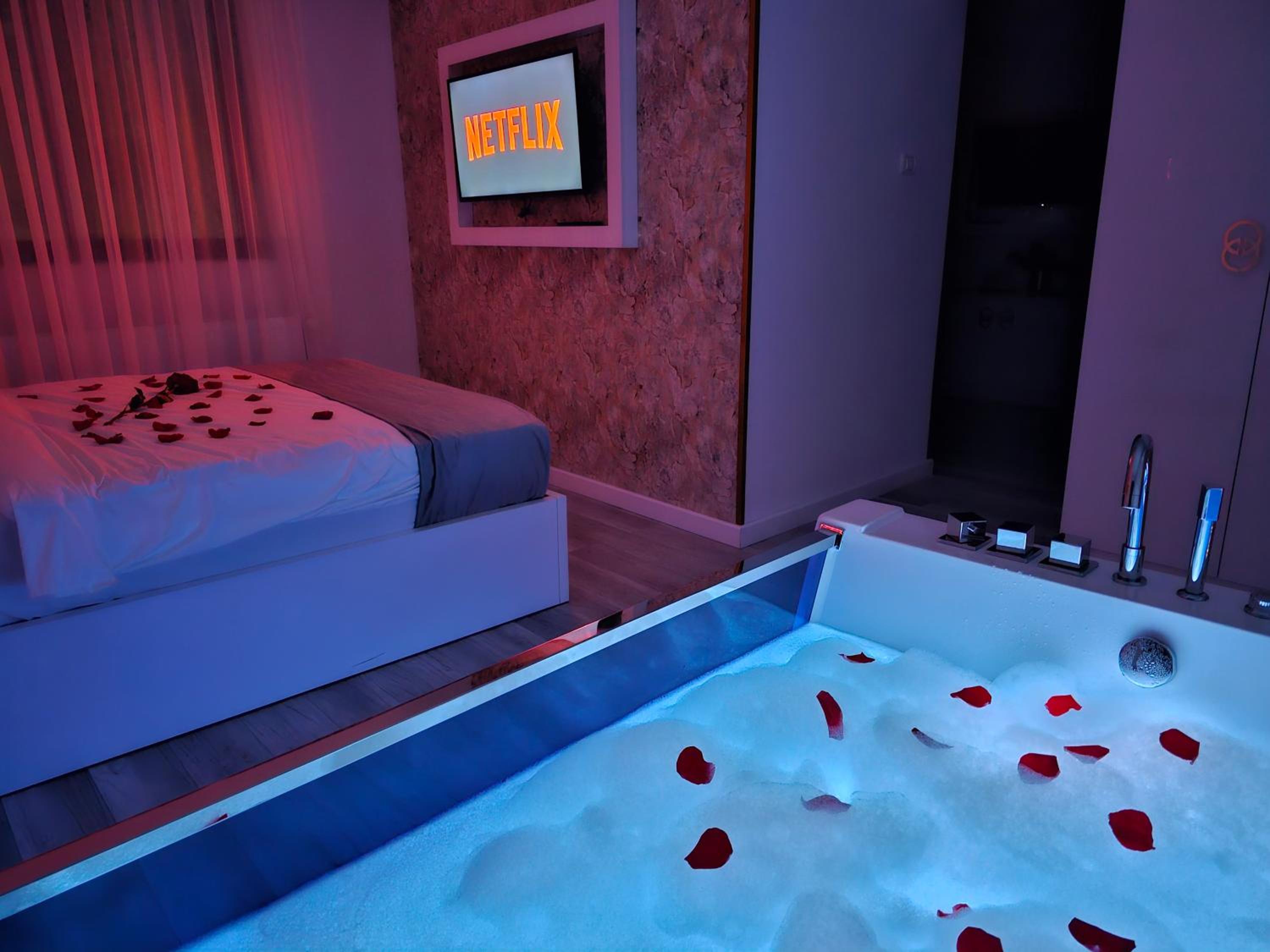 King Room with Spa Bath photo 3