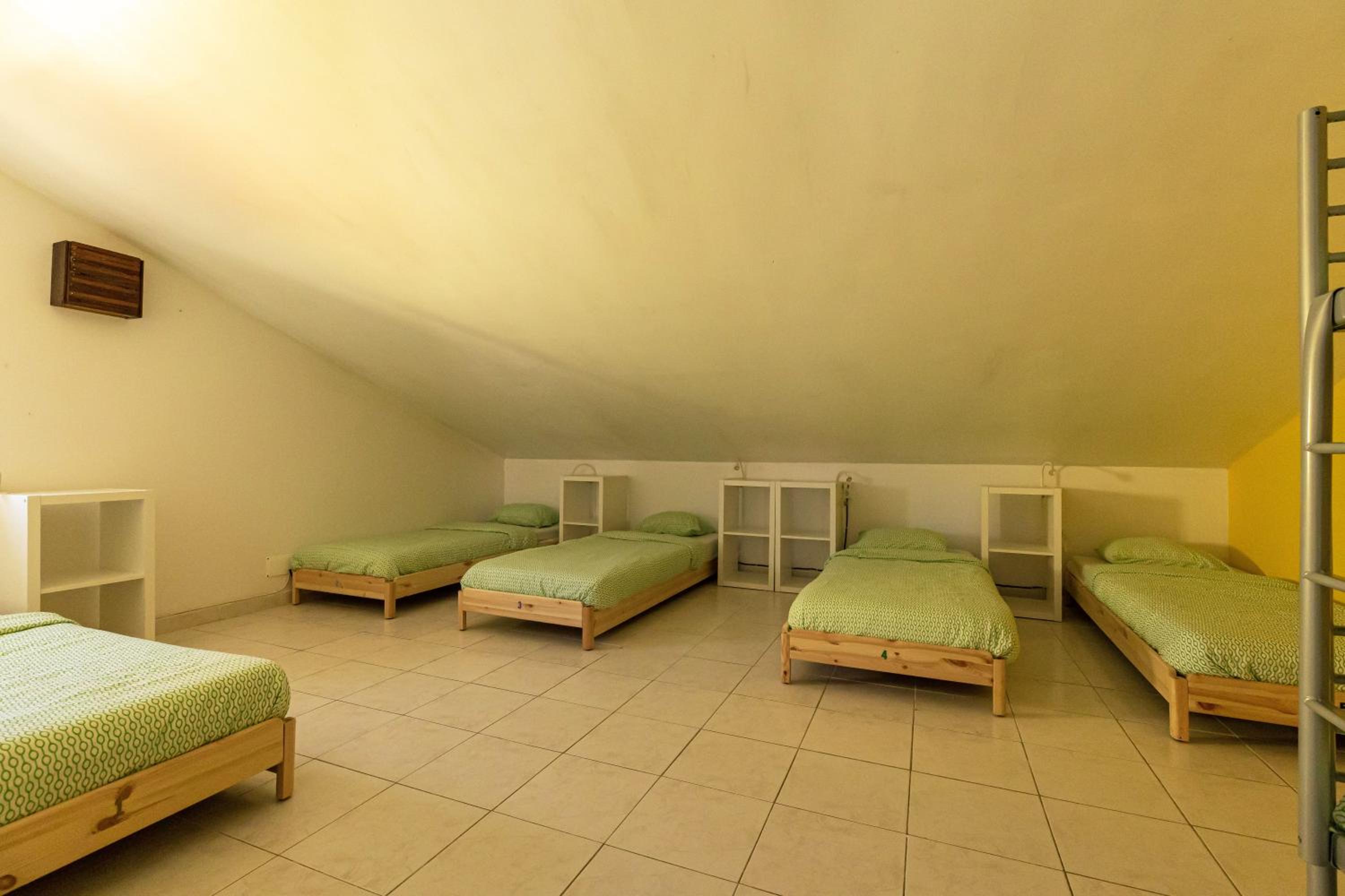 Single Bed in Dormitory Room photo 1