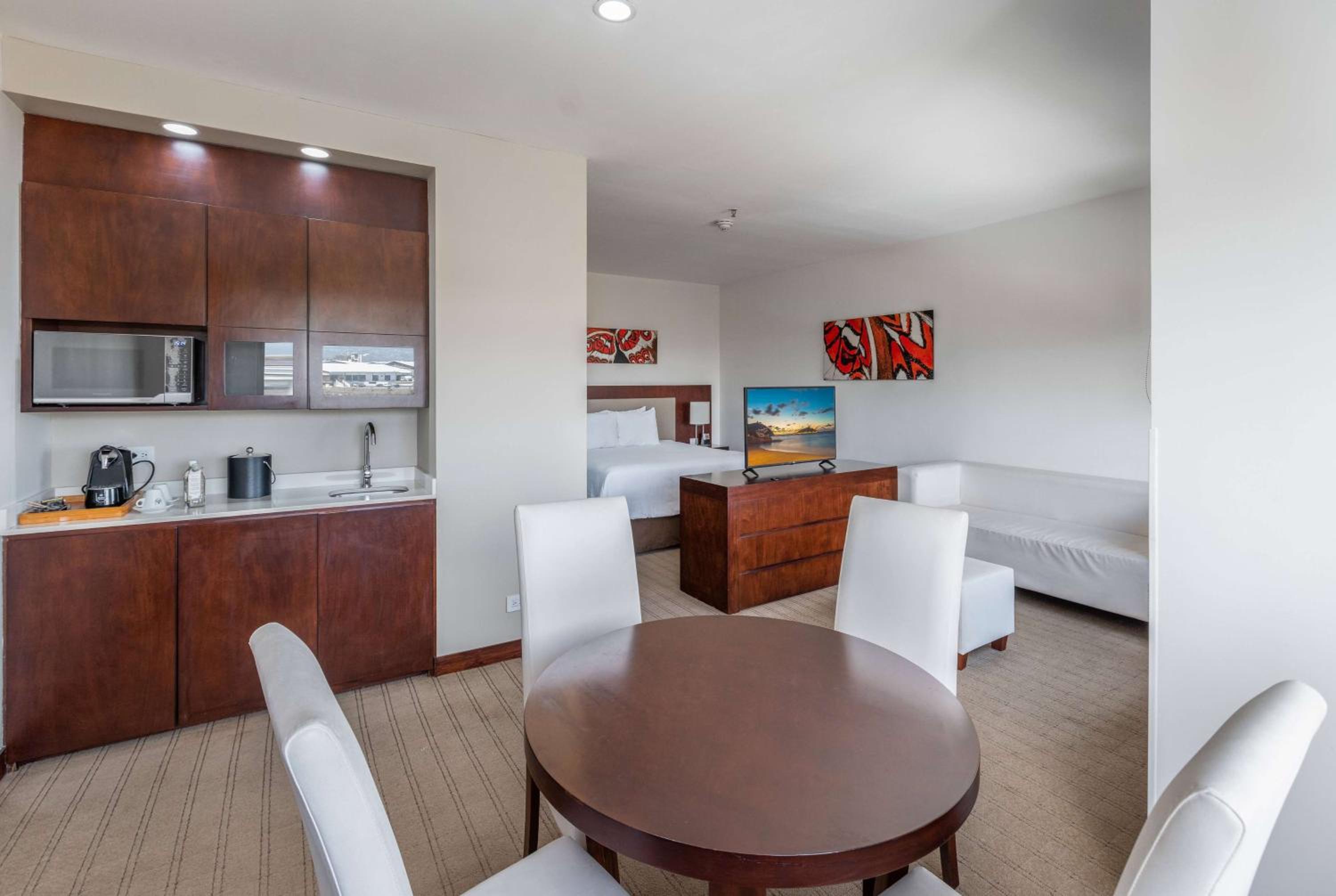Superior Junior Suite with King Bed - Non-Smoking
