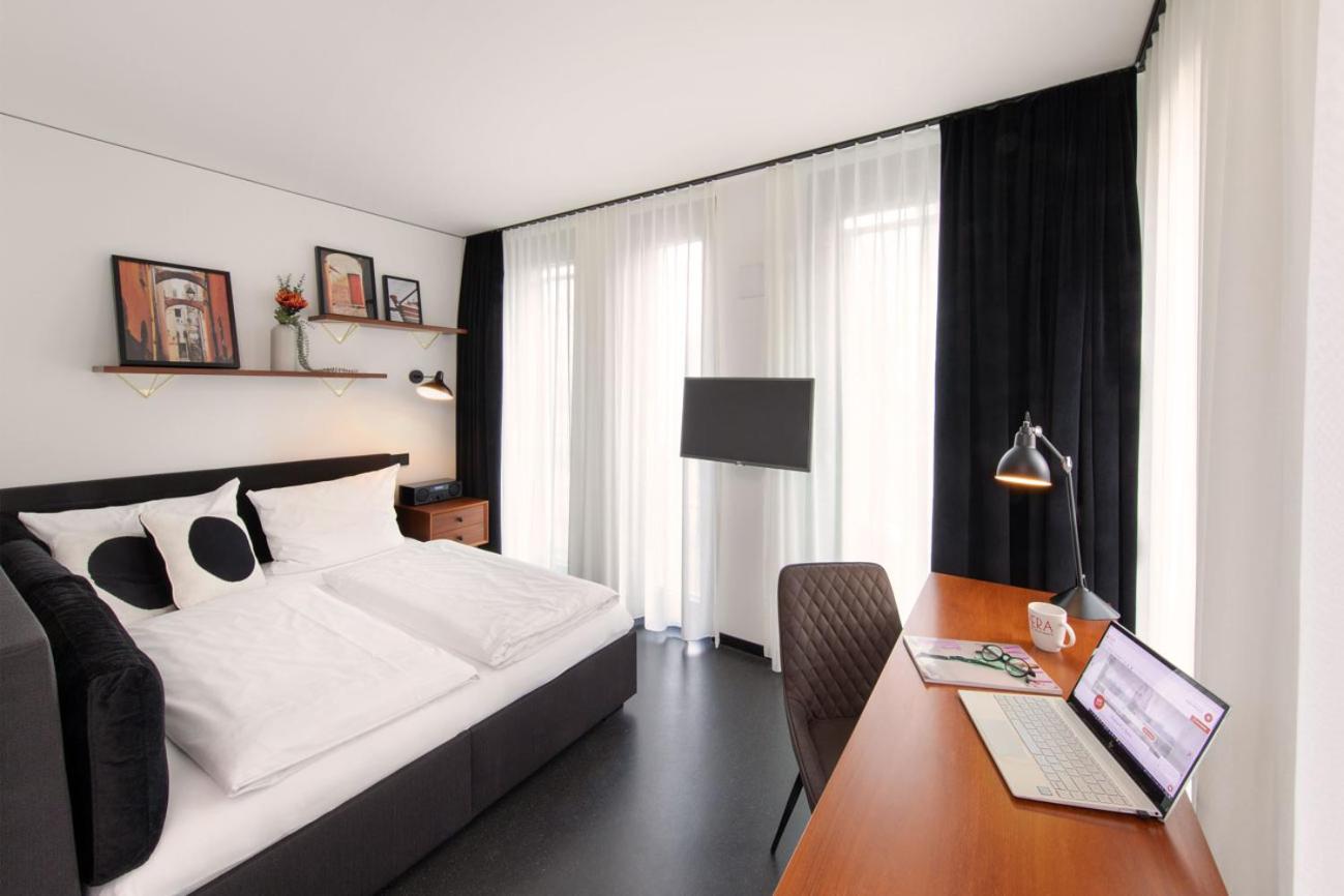 Apartment L - King bed
