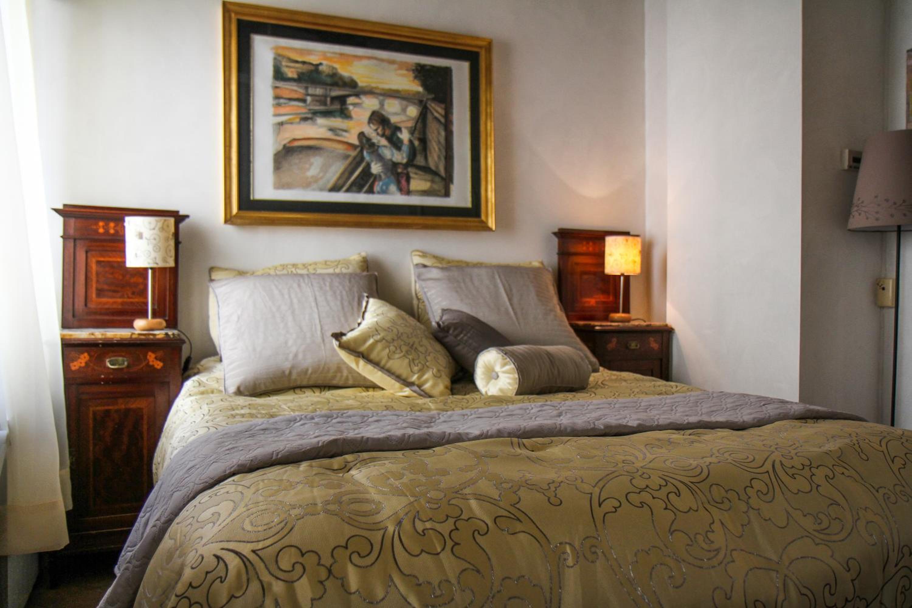 Large One-Bedroom Apartment