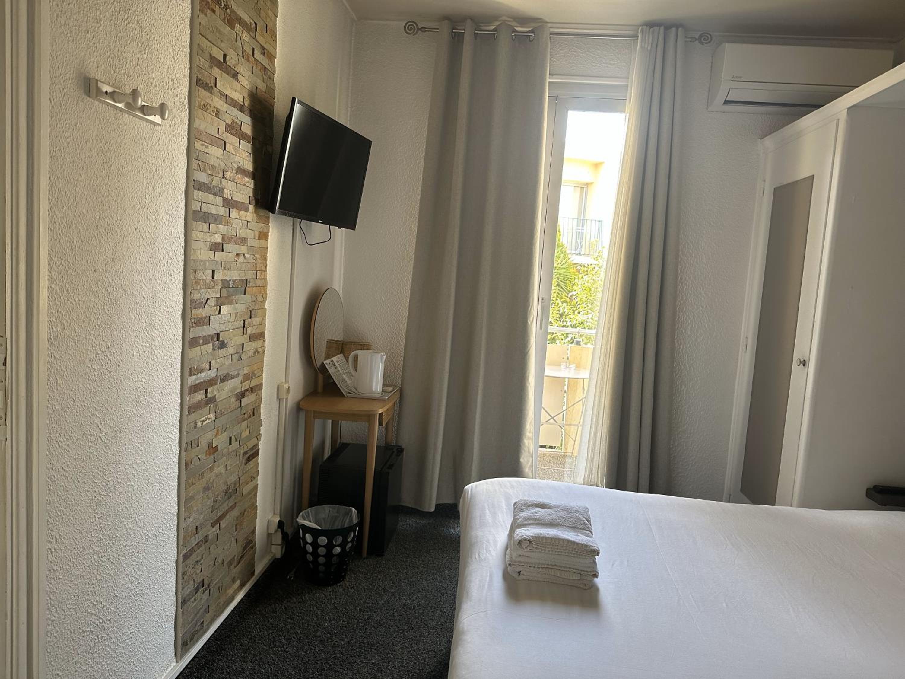 Superior Double Room with Balcony