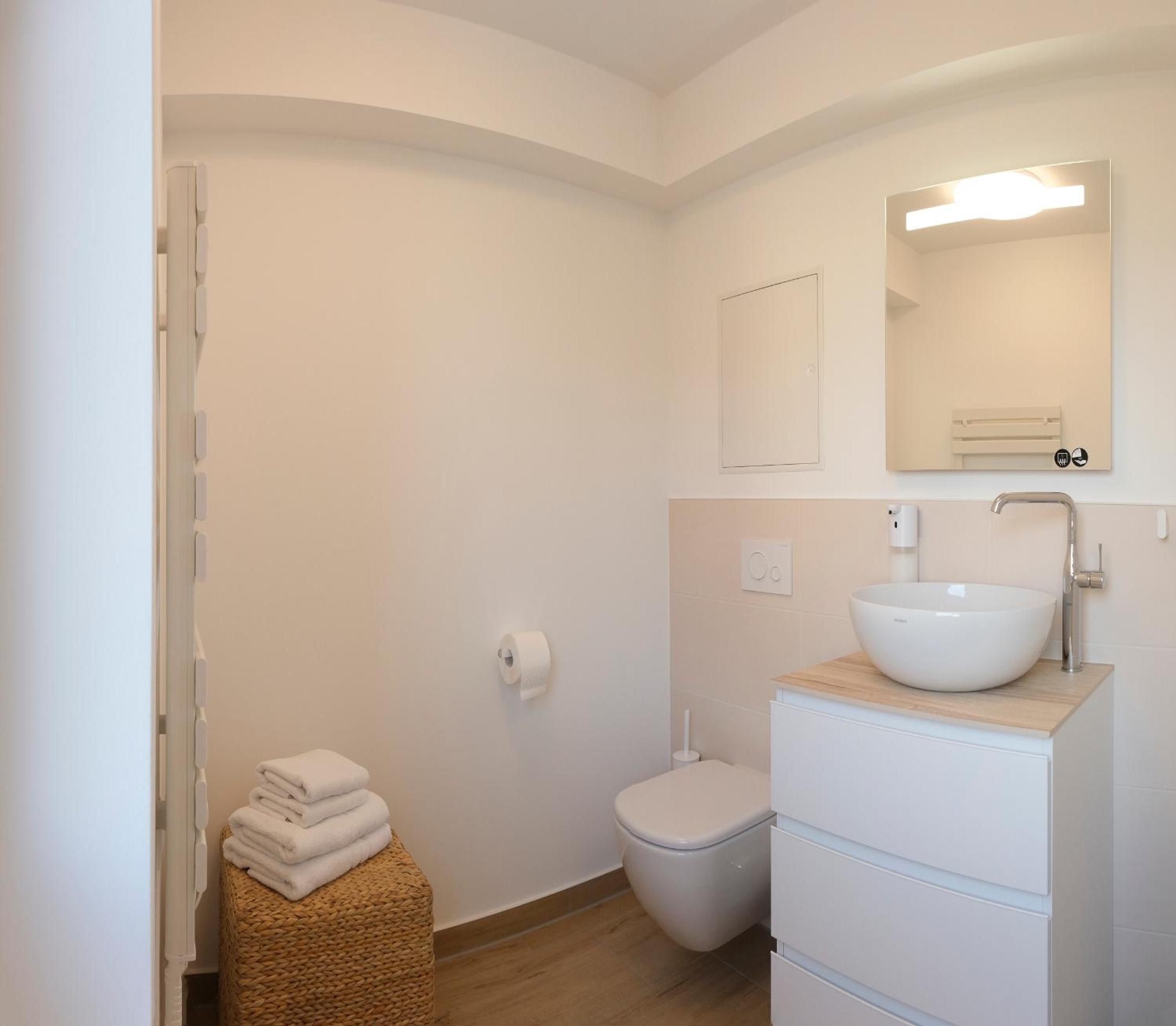 Single Room with Balcony photo 2