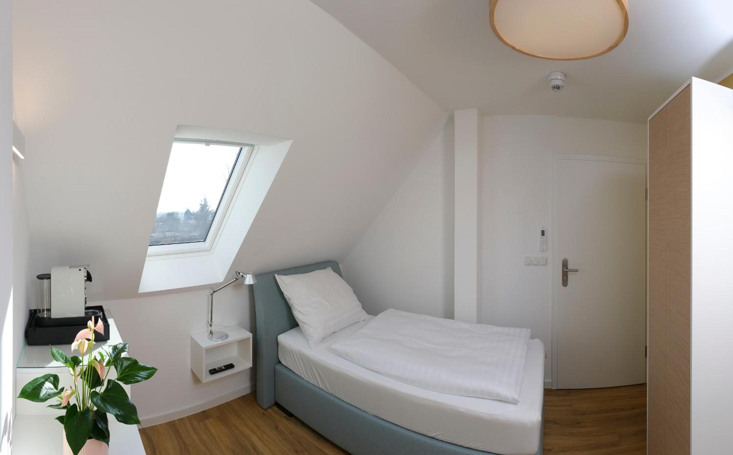 Single Room photo 1