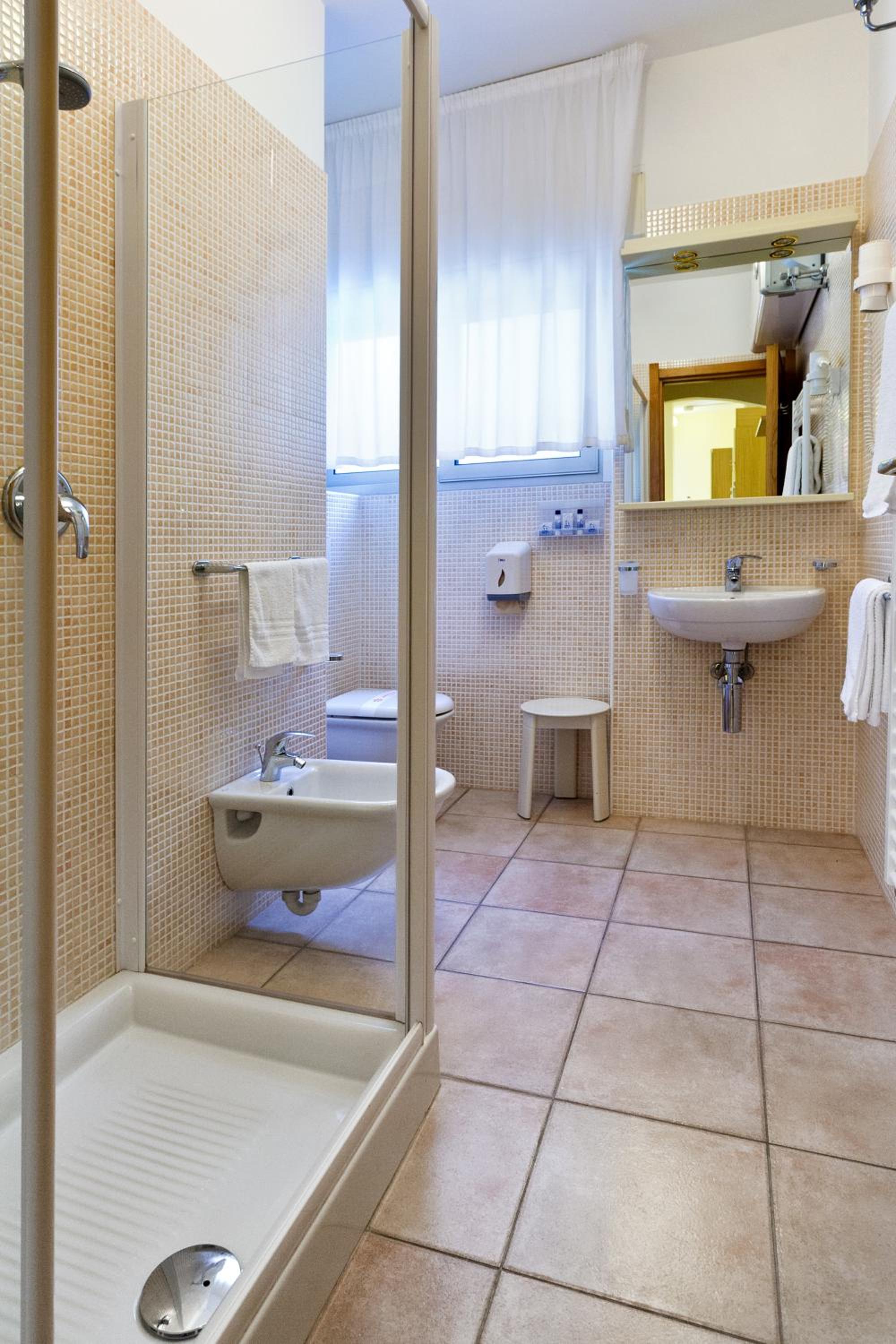 One-Bedroom Apartment - Ground Floor - Photo 3
