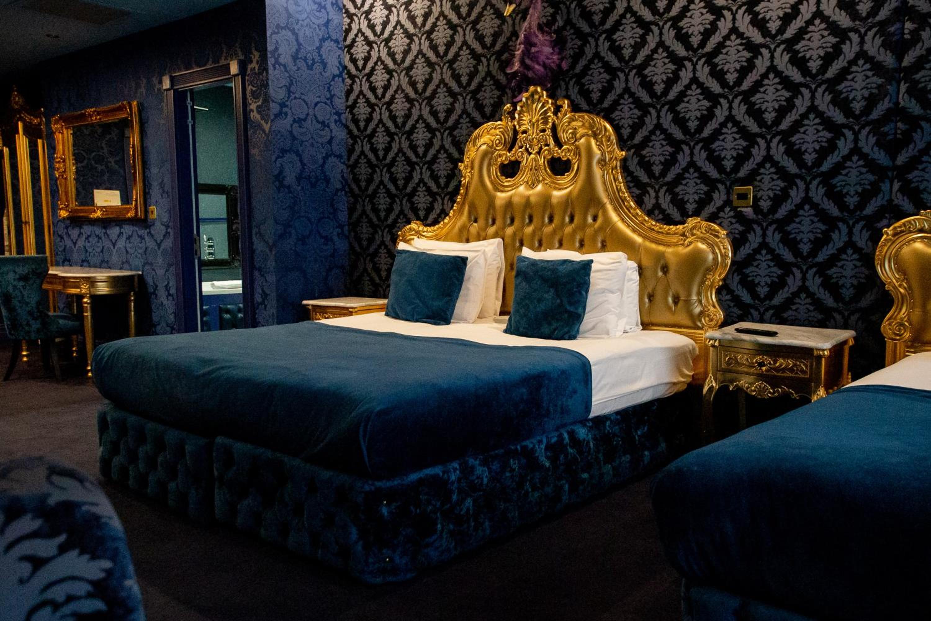 Luxury Suite - Sleeps 6 photo 1