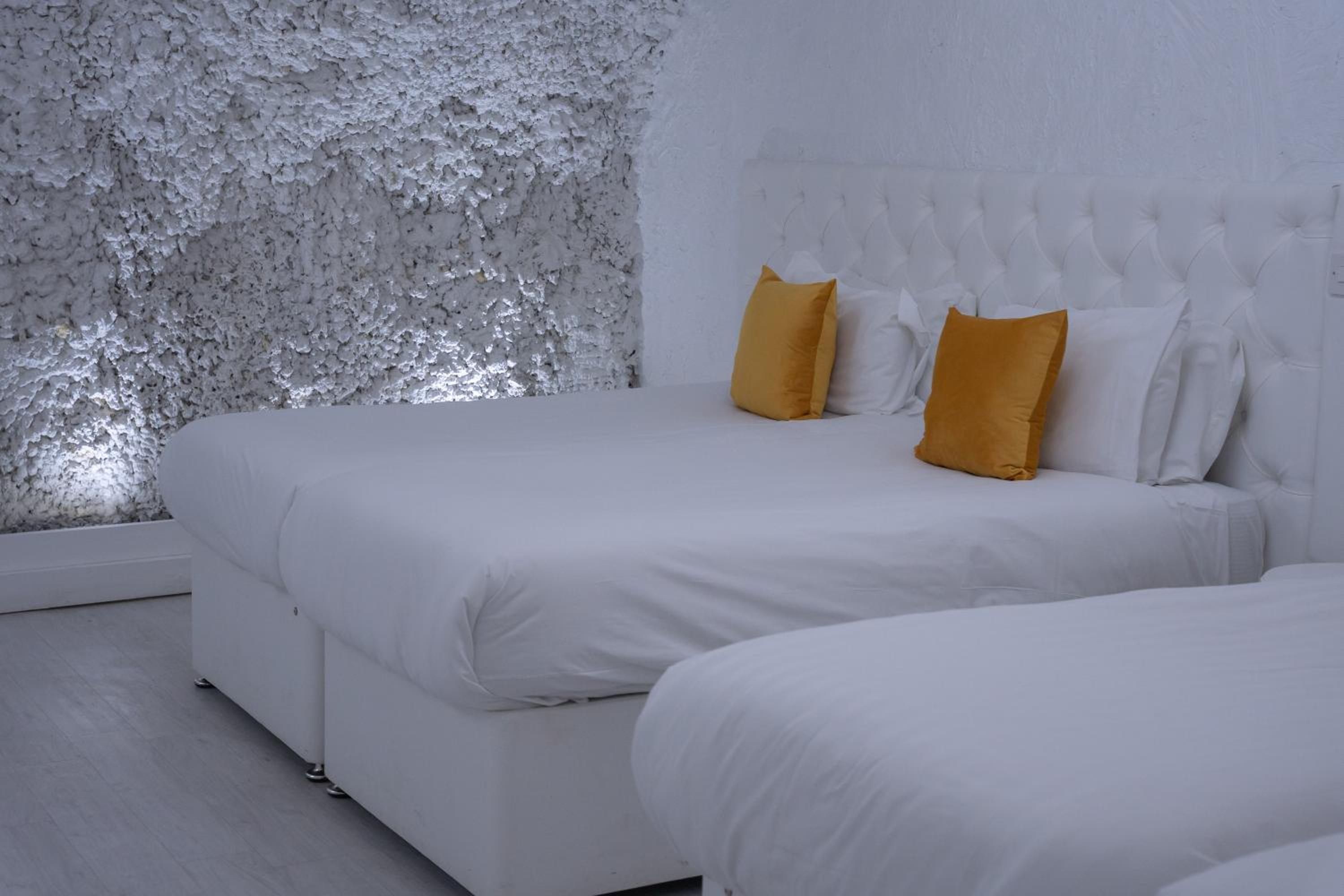 Luxury Suite - Sleeps 6 photo 3