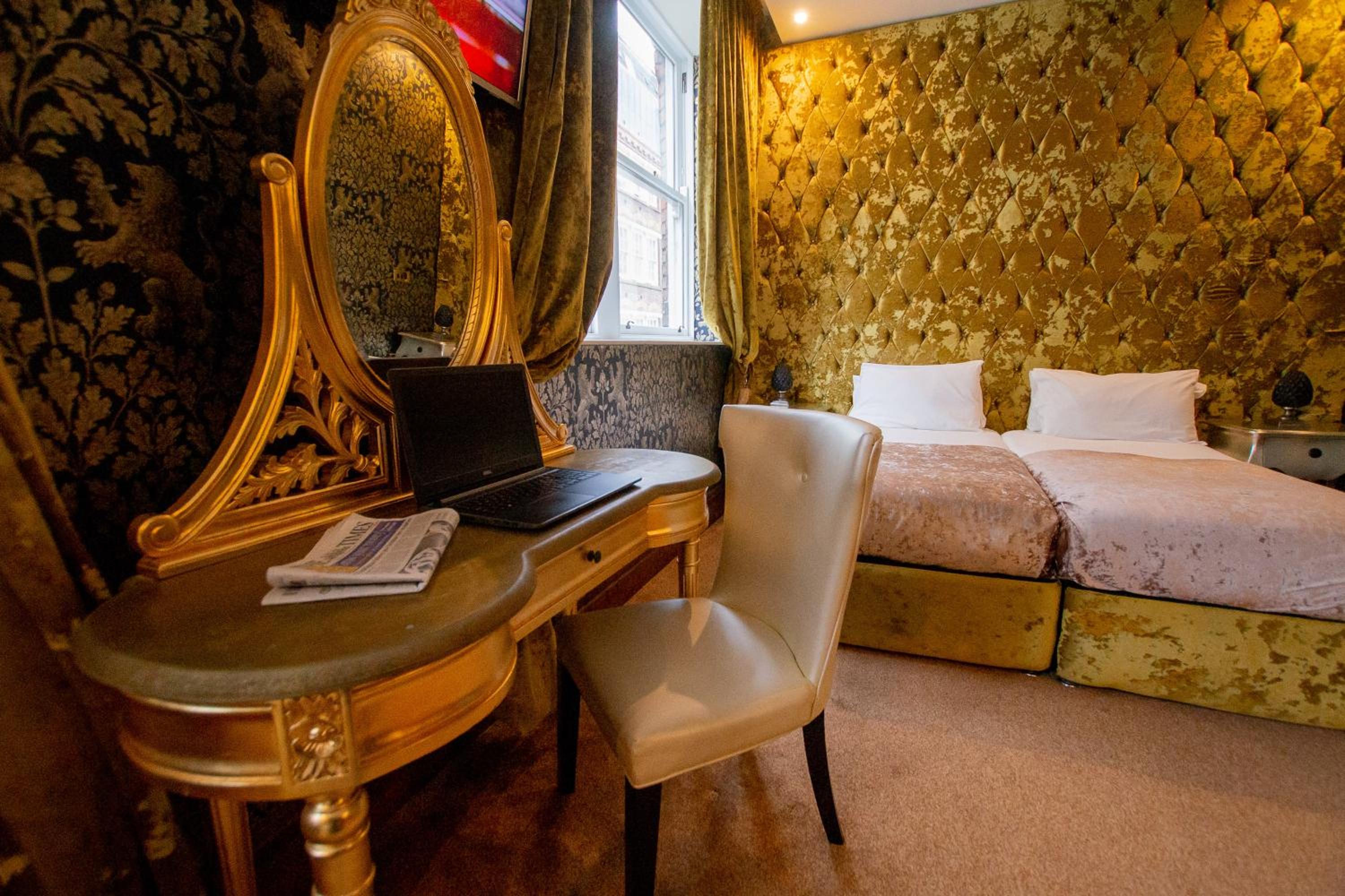 Deluxe Quadruple Room photo 1